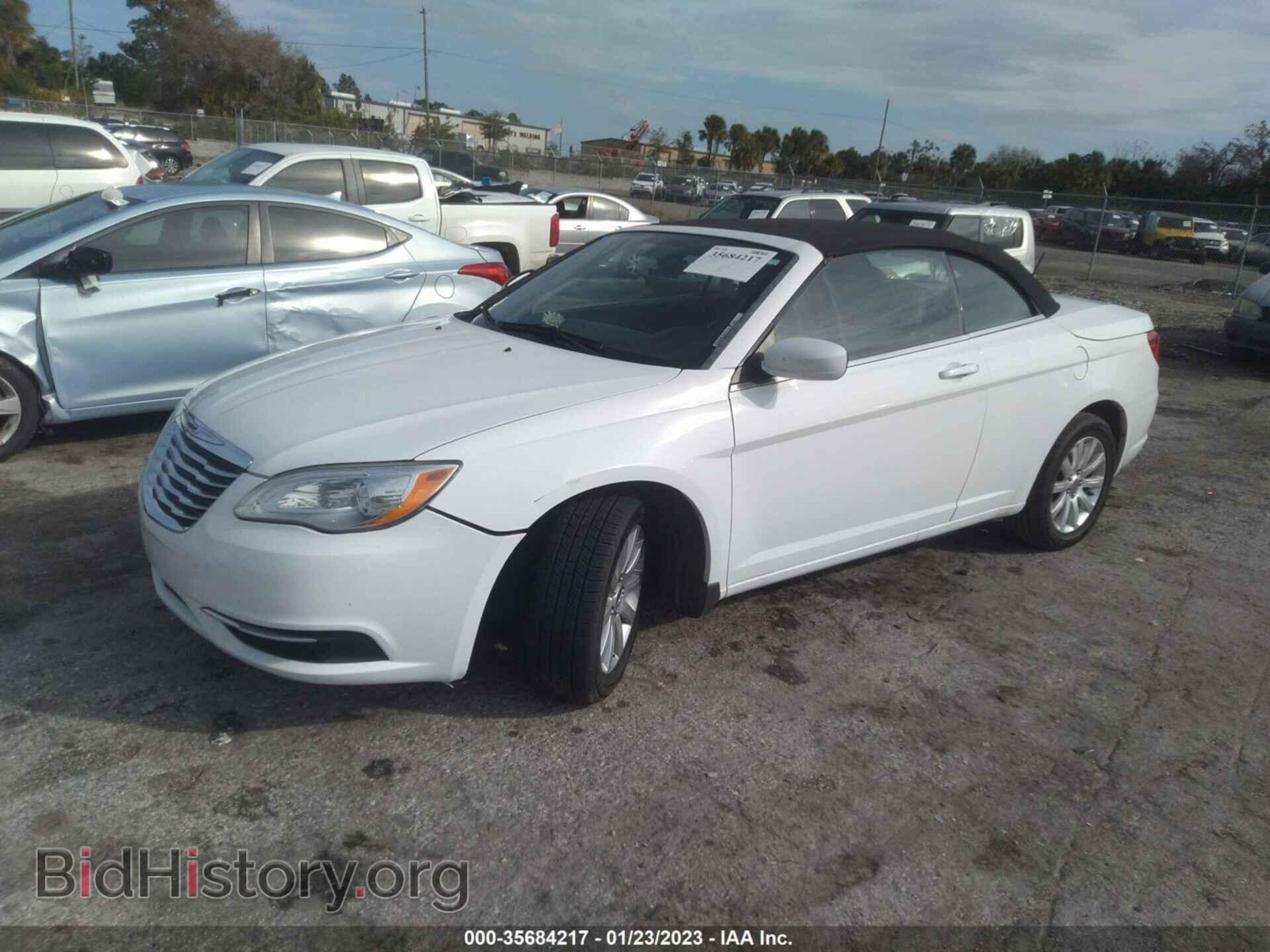 2012 CHRYSLER 200 - VIN: 1C3BCBEB9CN126620 - Photo 2