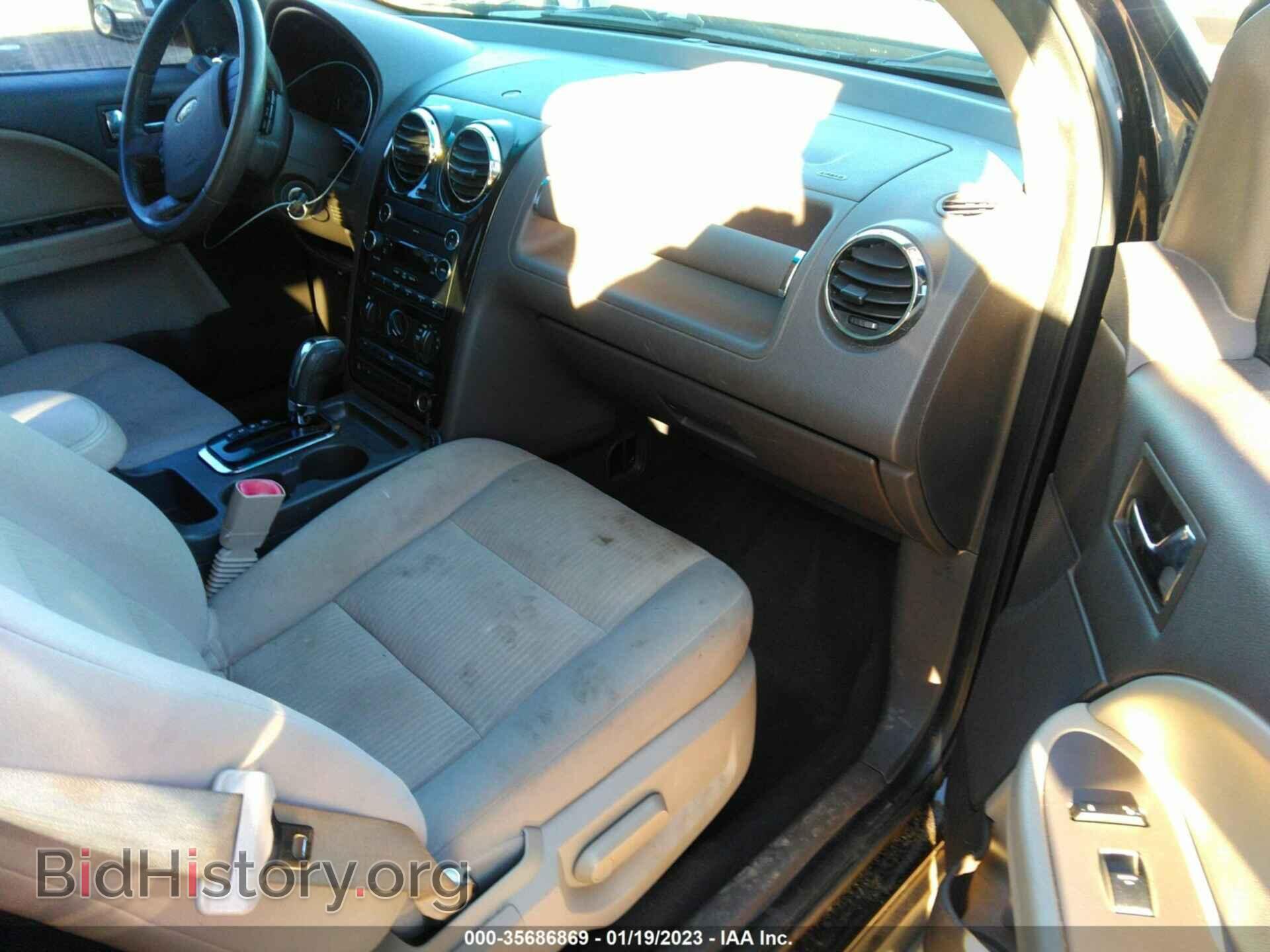 2008 FORD TAURUS X - VIN: 1FMDK05W68GA10040 - Photo 5