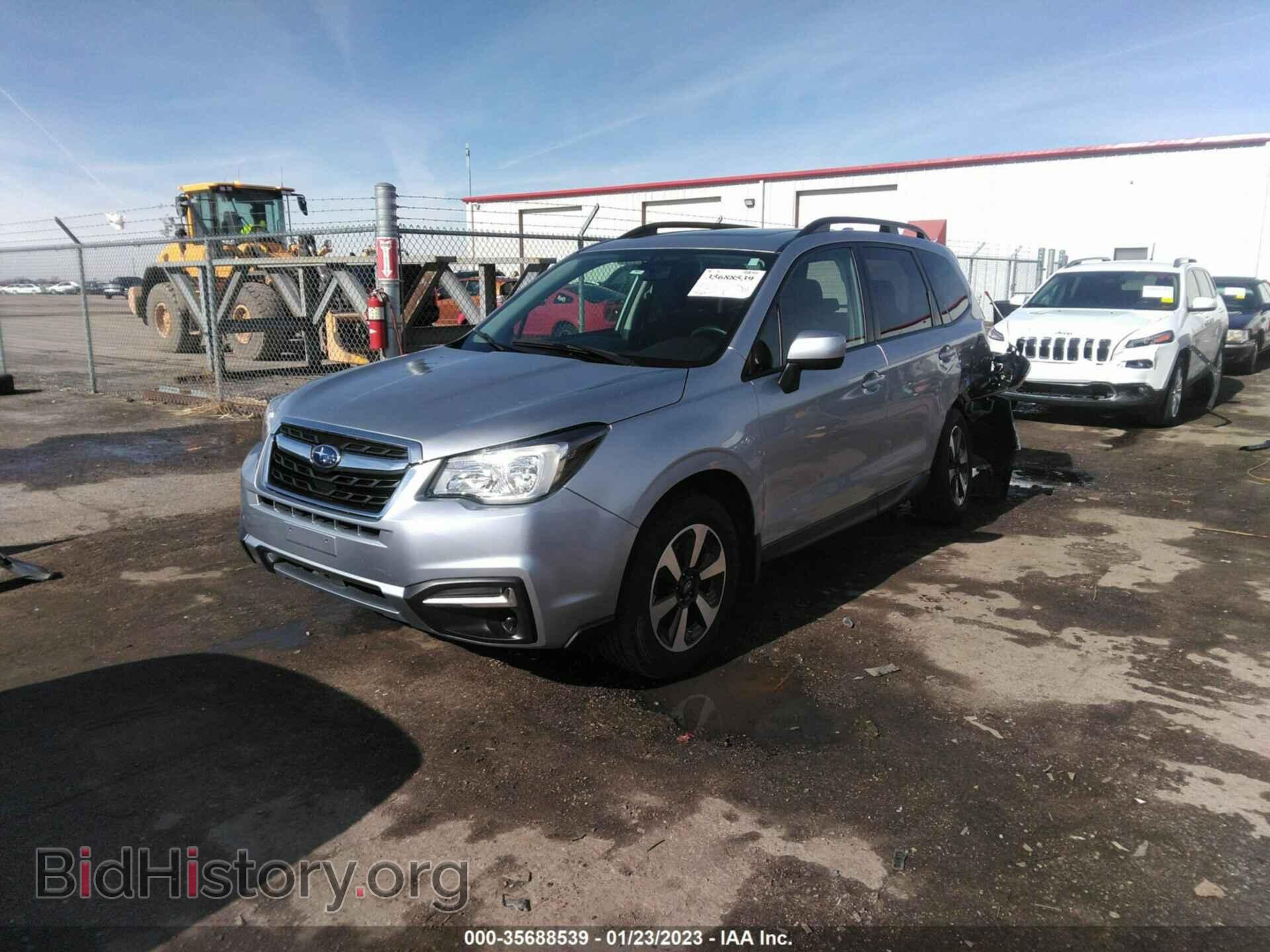 2017 SUBARU FORESTER - VIN: JF2SJAEC9HH526477 - Фото 2