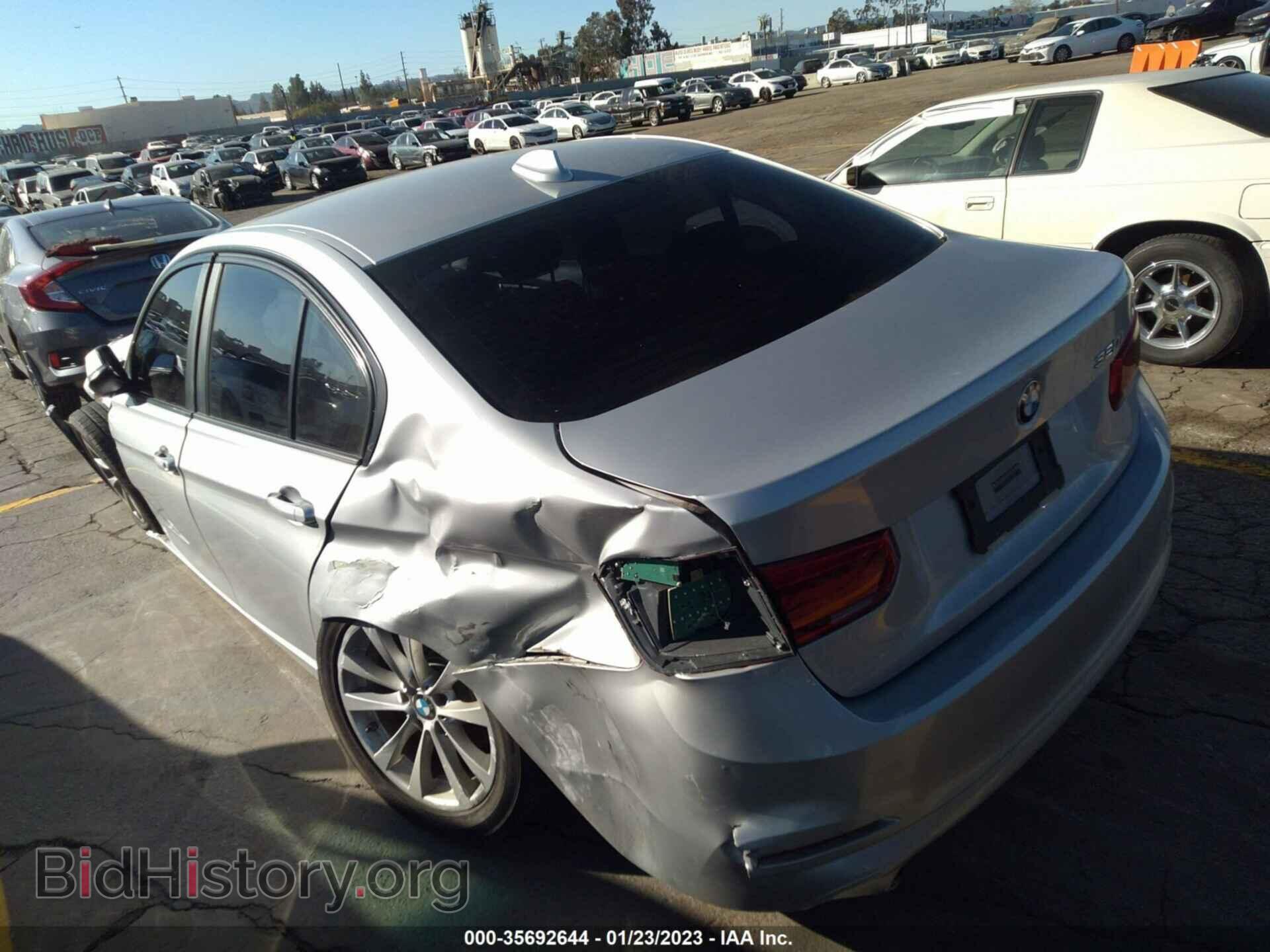 2016 BMW 3 SERIES - VIN: WBA8E1G50GNU10450 - Фото 3