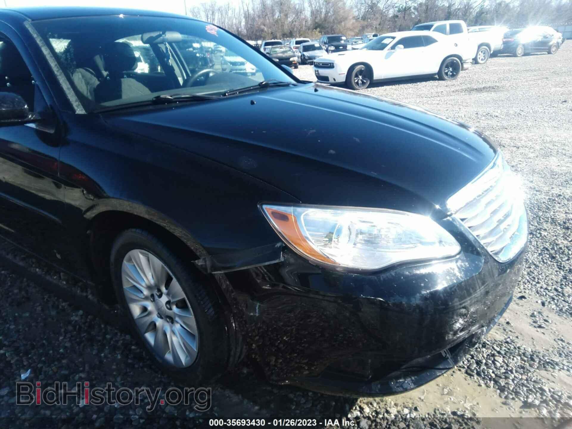 2013 CHRYSLER 200 - VIN: 1C3CCBAB0DN635670 - Photo 6