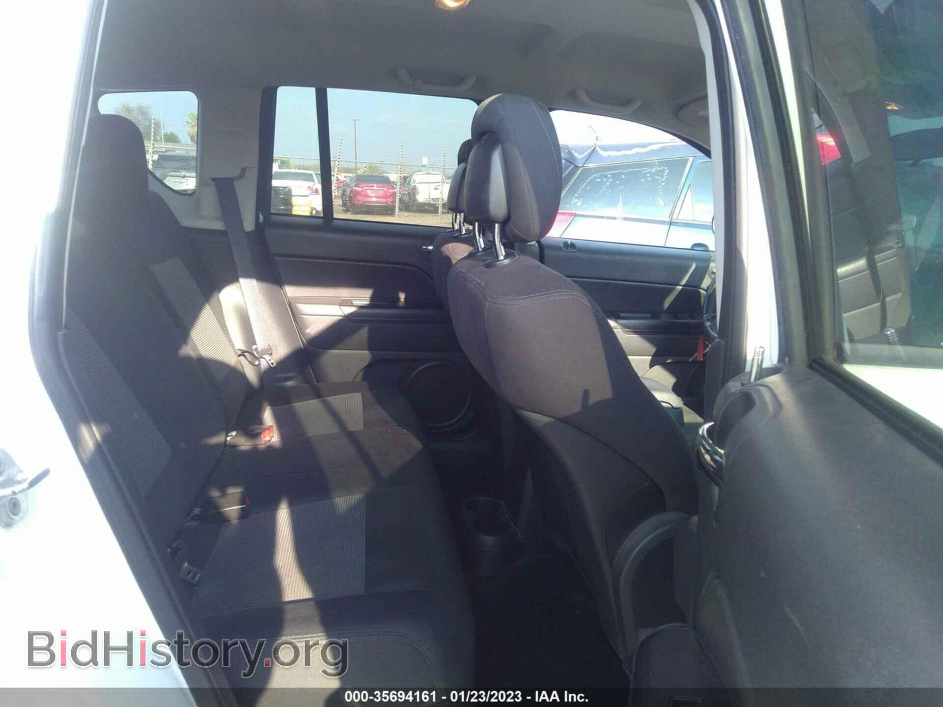 2011 JEEP COMPASS - VIN: 1J4NT1FA6BD178682 - Фото 8