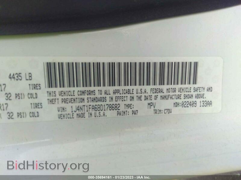 2011 Jeep COMPASS (VIN 1J4NT1FA6BD178682) — photo 9 of 11