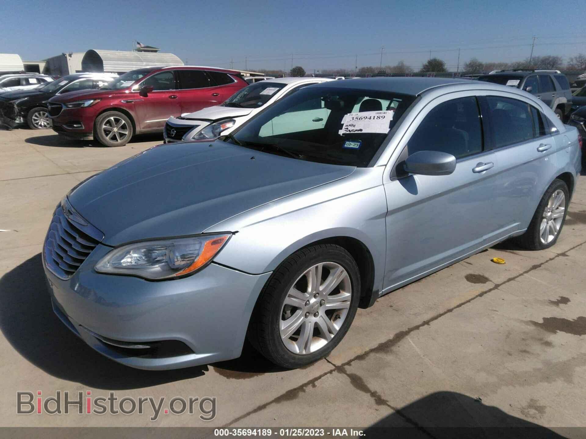 2014 CHRYSLER 200 - VIN: 1C3CCBBB7EN183460 - Фото 2