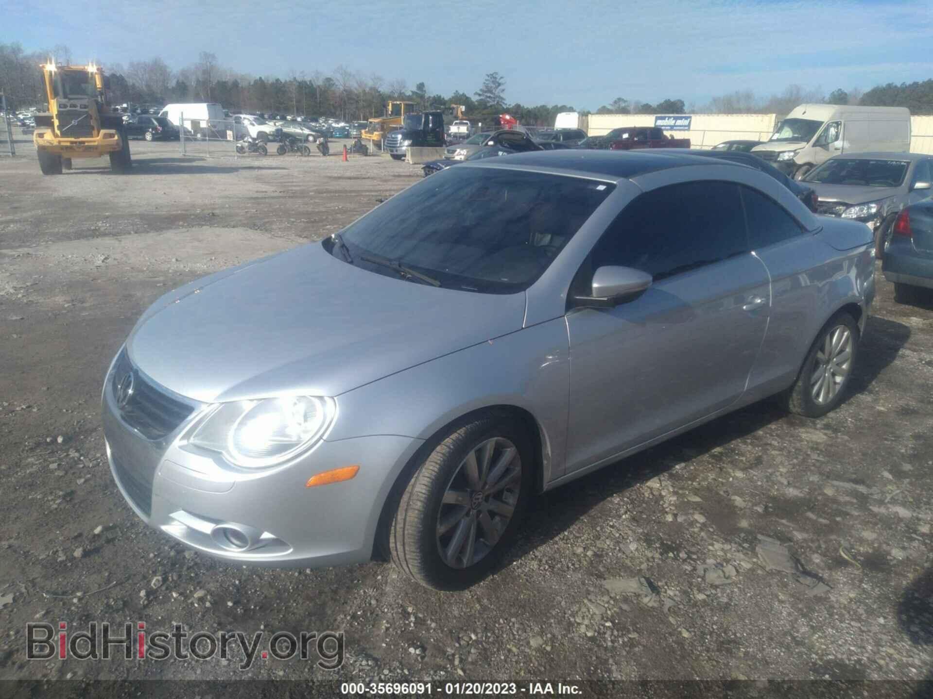 2010 VOLKSWAGEN EOS - VIN: WVWBA7AH2AV011041 - Фото 2