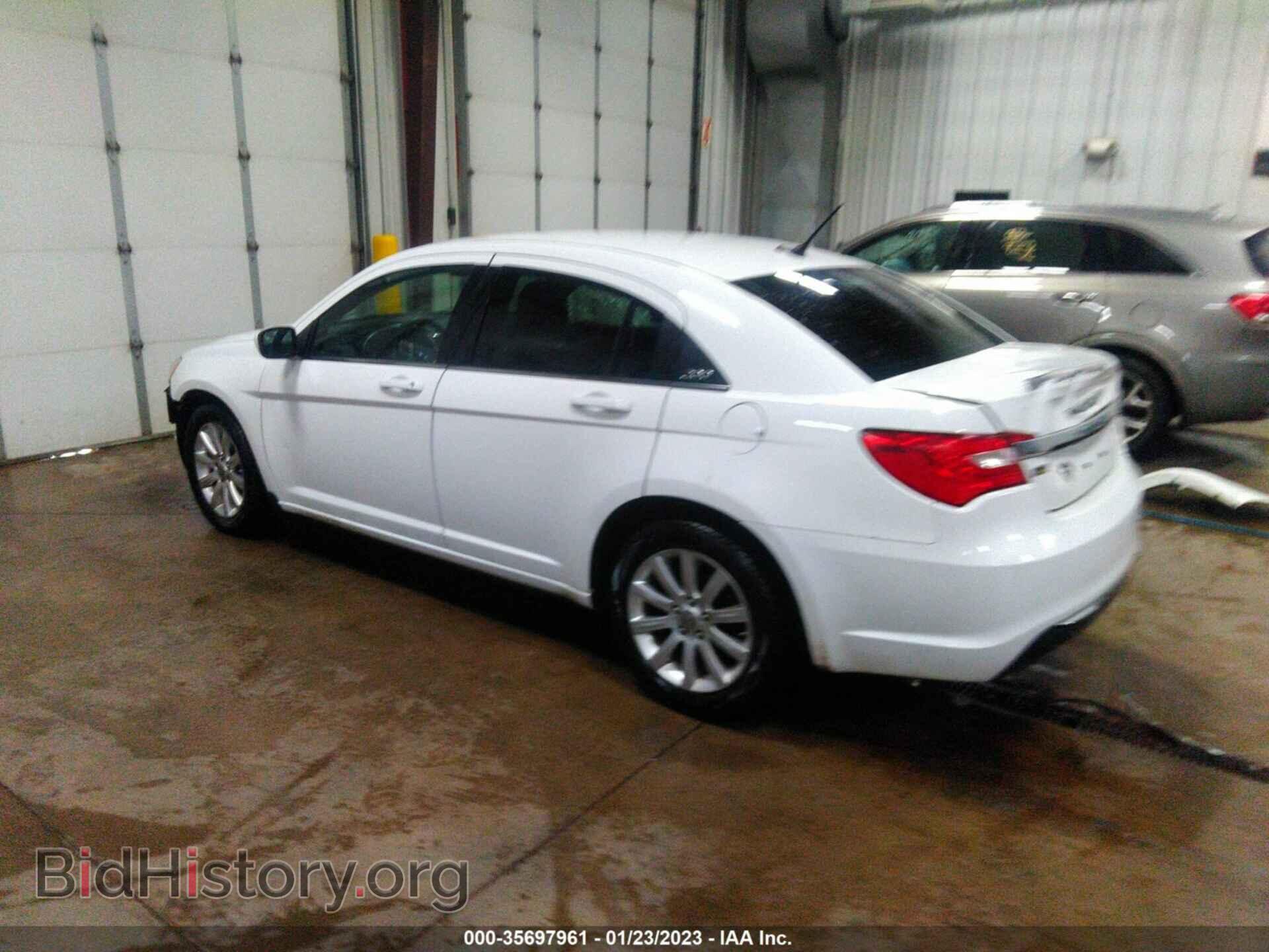 2013 CHRYSLER 200 - VIN: 1C3CCBBG0DN607927 - Фото 3