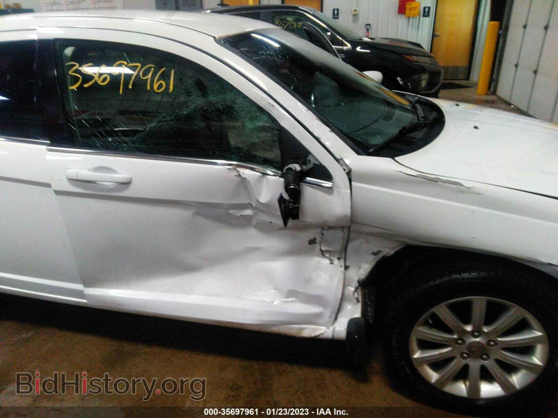 2013 CHRYSLER 200 - VIN: 1C3CCBBG0DN607927 - Фото 6
