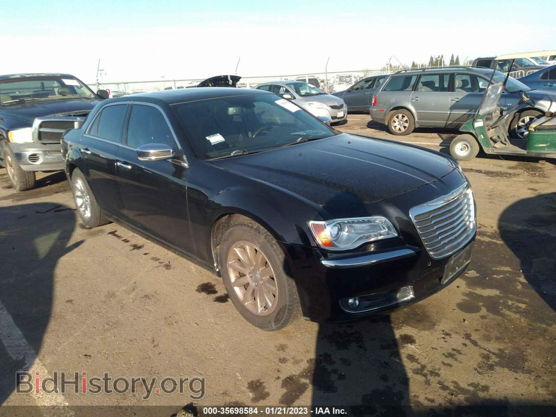 Photo 2C3CA6CT6BH538420 - CHRYSLER 300 2011