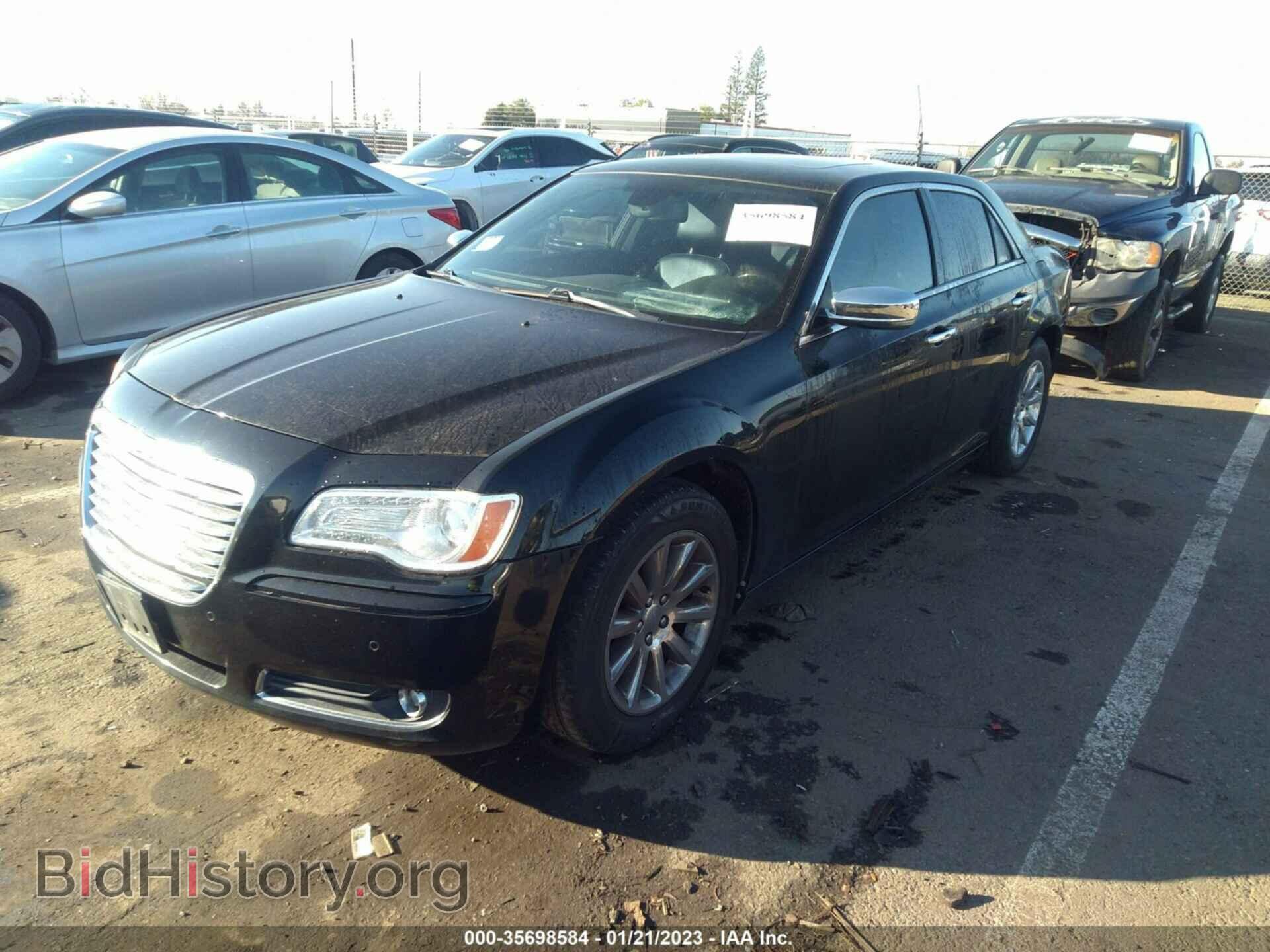 2011 CHRYSLER 300 - VIN: 2C3CA6CT6BH538420 - Фото 2