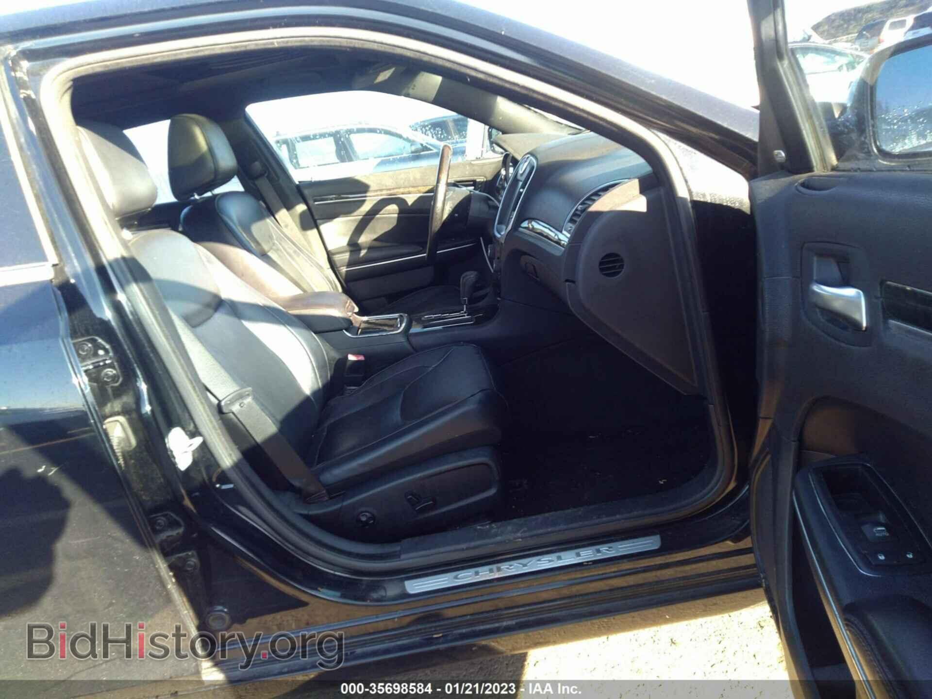 2011 CHRYSLER 300 - VIN: 2C3CA6CT6BH538420 - Фото 5
