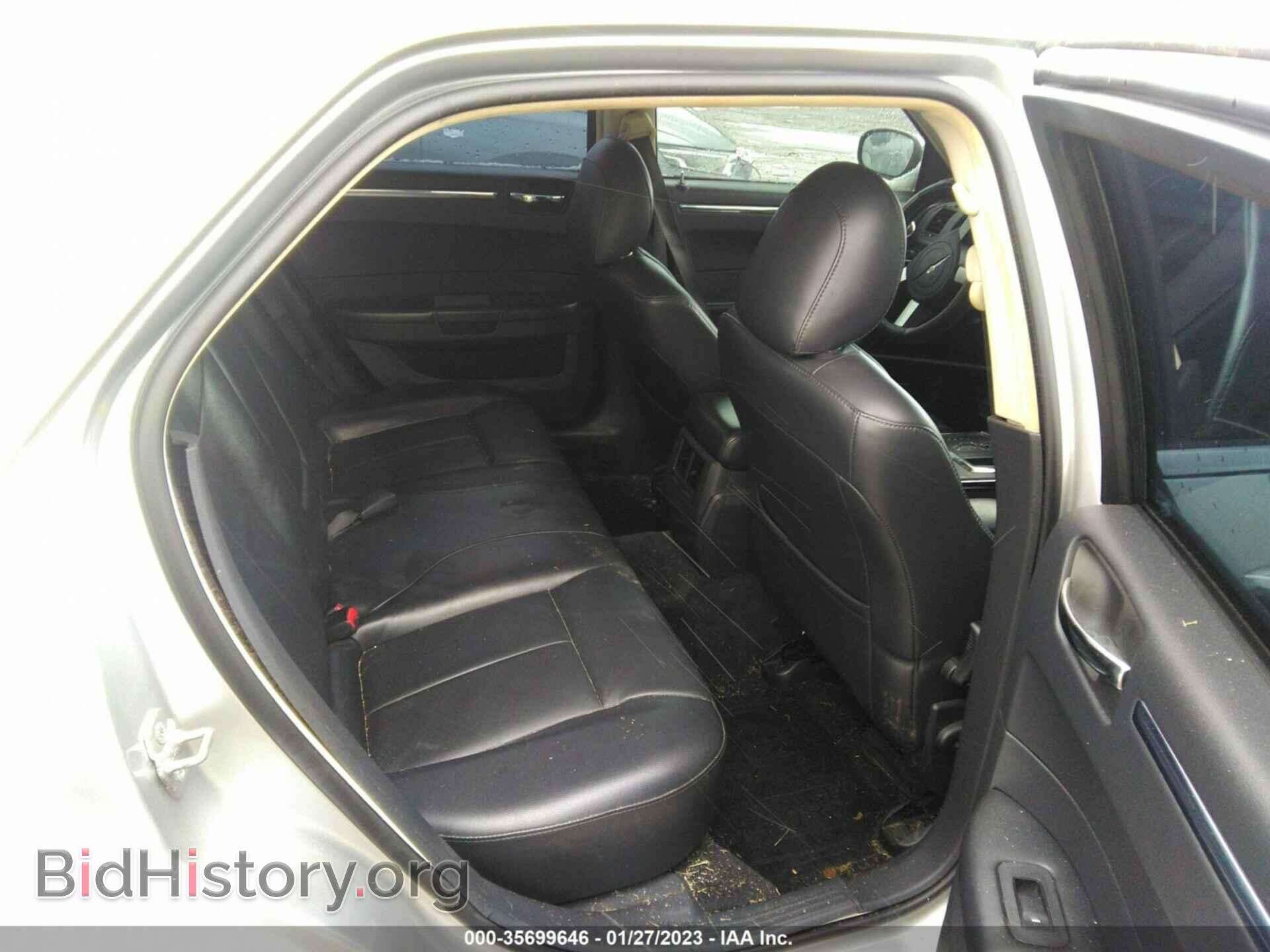 2010 CHRYSLER 300 - VIN: 2C3CA5CV3AH270601 - Фото 8