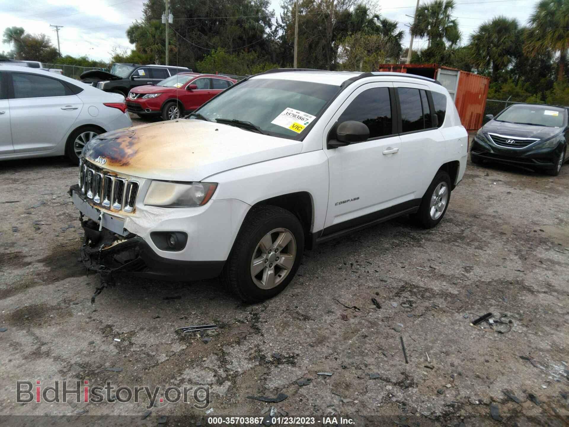 2014 JEEP COMPASS - VIN: 1C4NJCBA2ED678534 - Photo 2