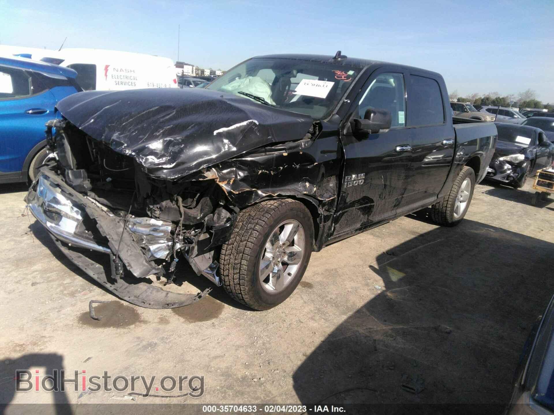 2016 RAM 1500 - VIN: 3C6RR6LT3GG292536 - Фото 2