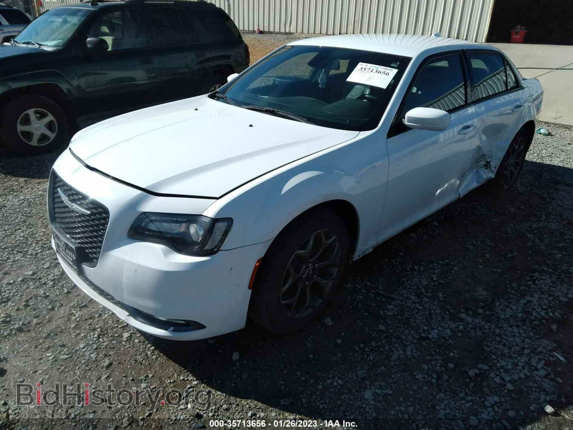 2018 CHRYSLER 300 - VIN: 2C3CCAGG8JH250357 - Фото 2