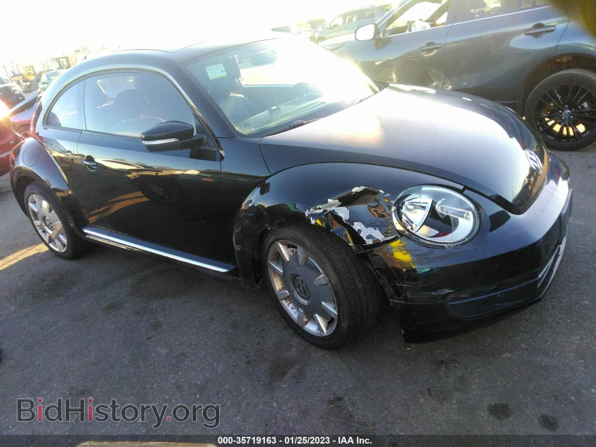 Photo 3VWJP7AT4CM611908 - VOLKSWAGEN BEETLE 2012