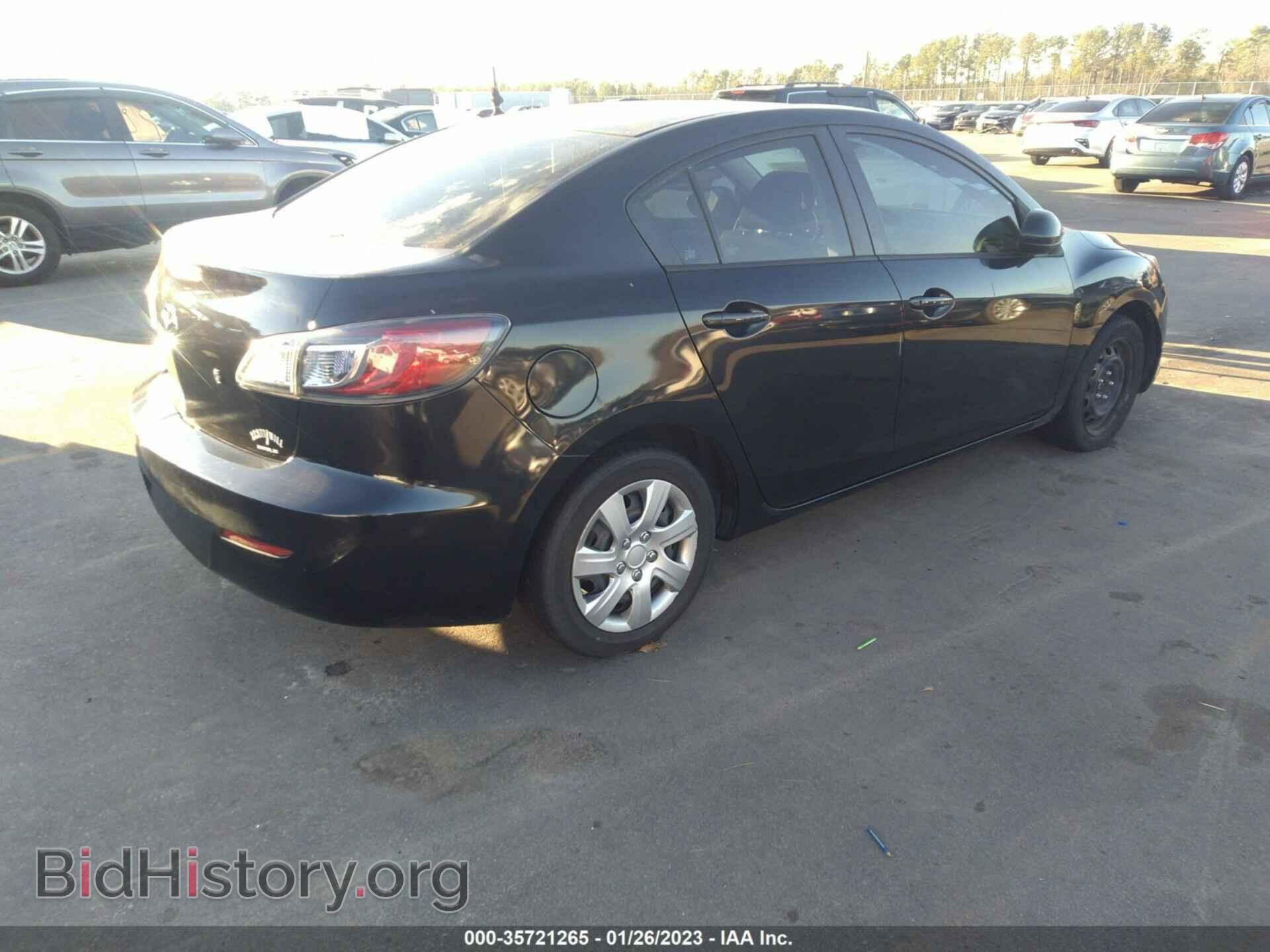 2013 MAZDA MAZDA3 - VIN: JM1BL1TF3D1787676 - Фото 4
