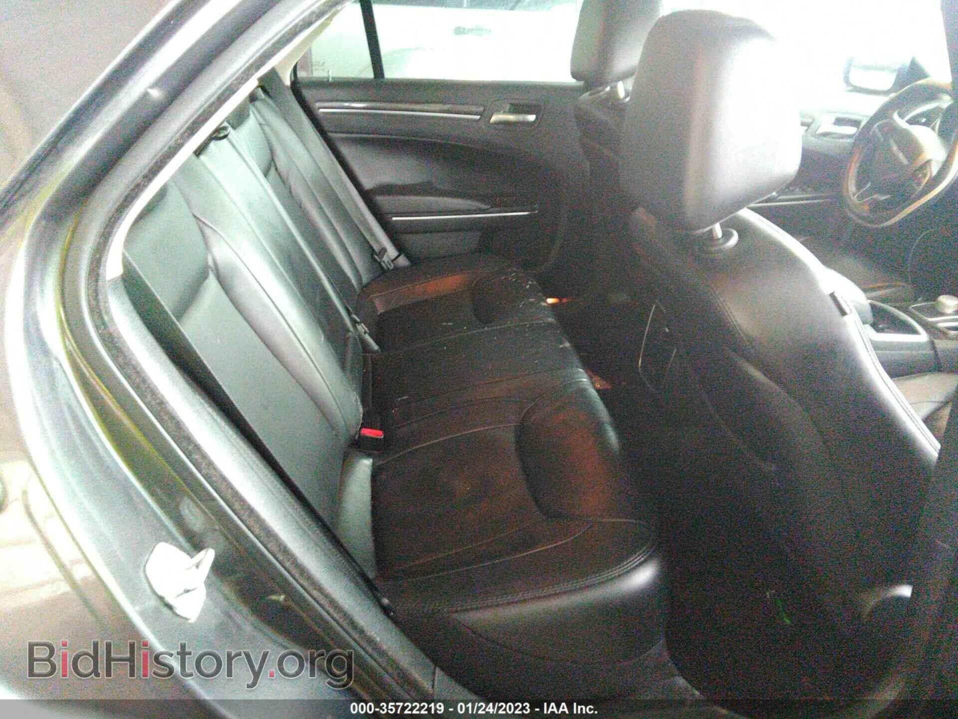 2016 CHRYSLER 300 - VIN: 2C3CCARG9GH262183 - Фото 8