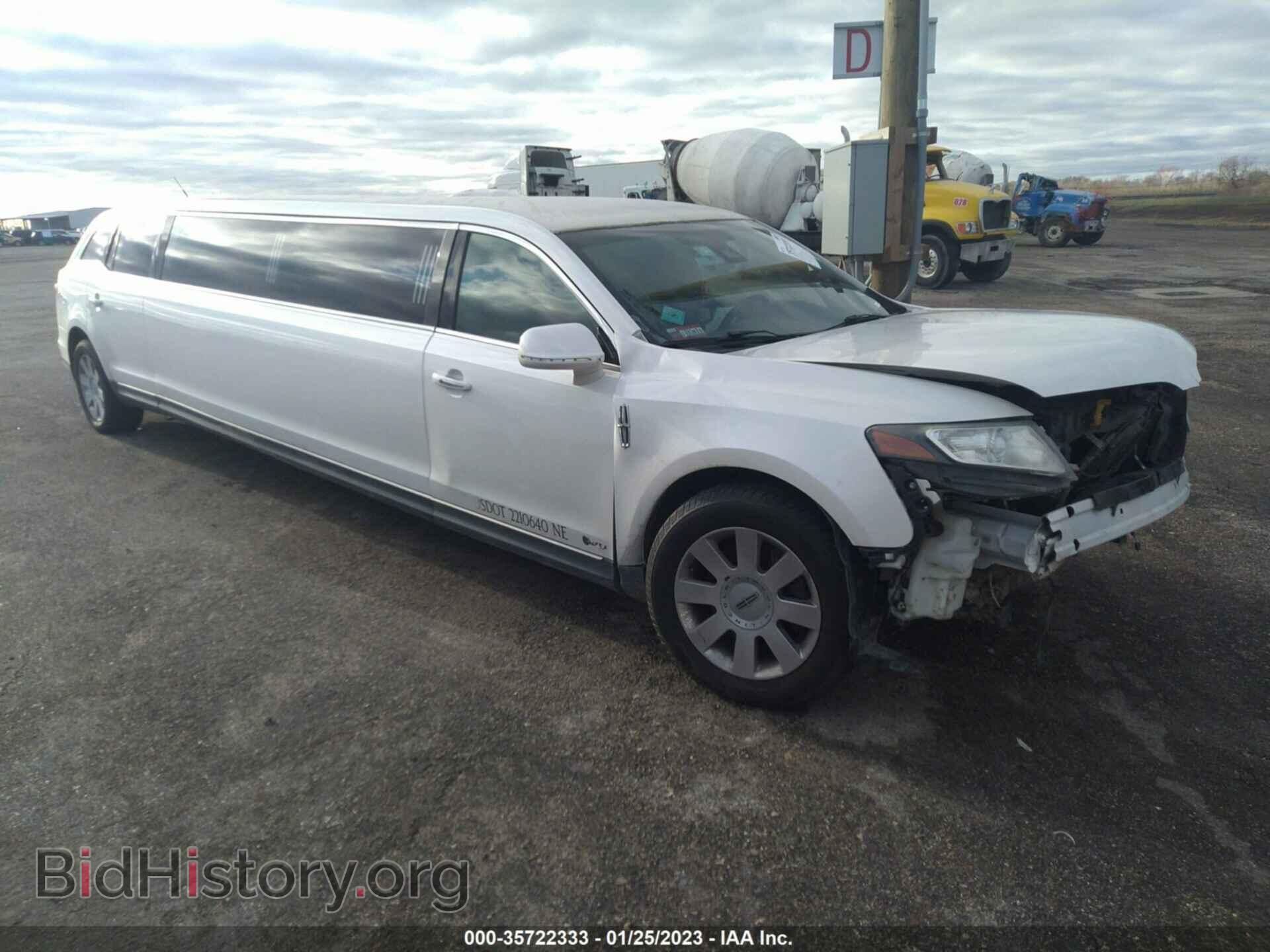 Photo 2L1MJ5LK8EBL56725 - LINCOLN MKT 2014