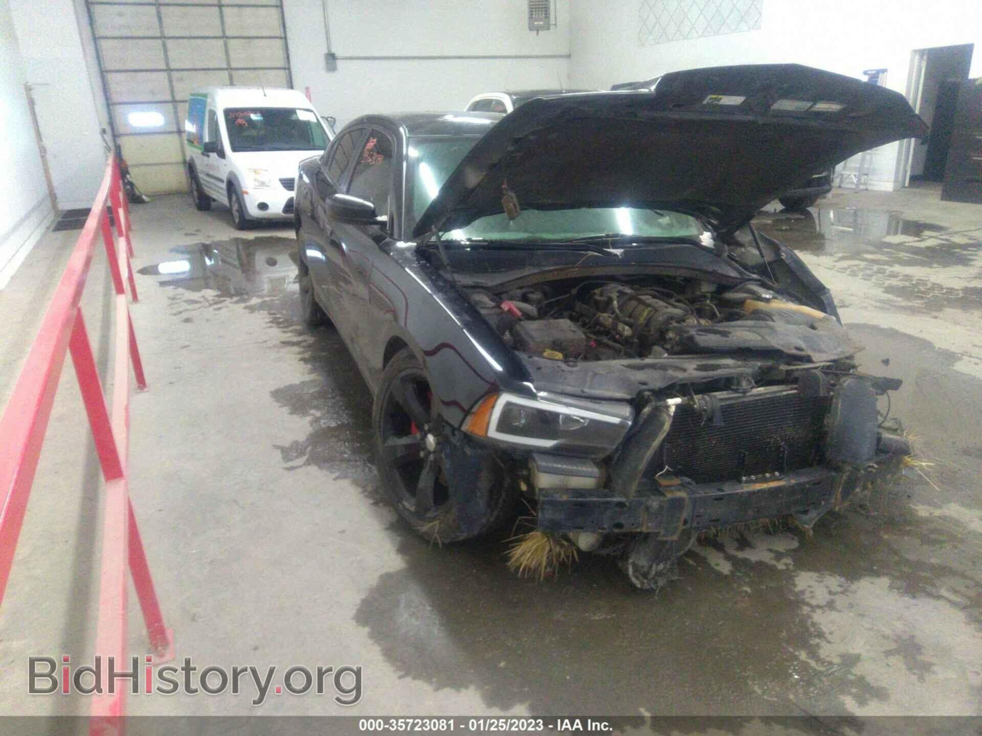 Photo 2C3CDXAT2DH649999 - DODGE CHARGER 2013
