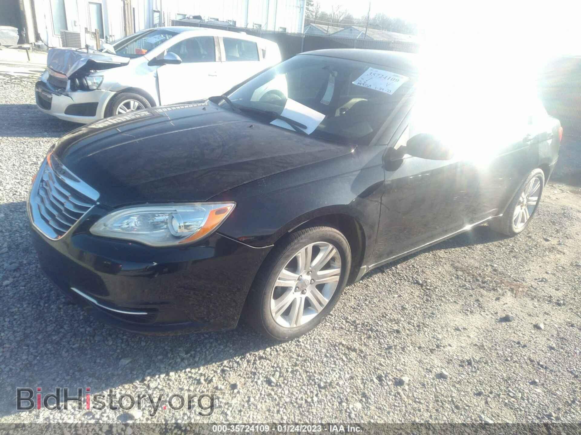 2013 CHRYSLER 200 - VIN: 1C3CCBBB5DN547275 - Фото 2