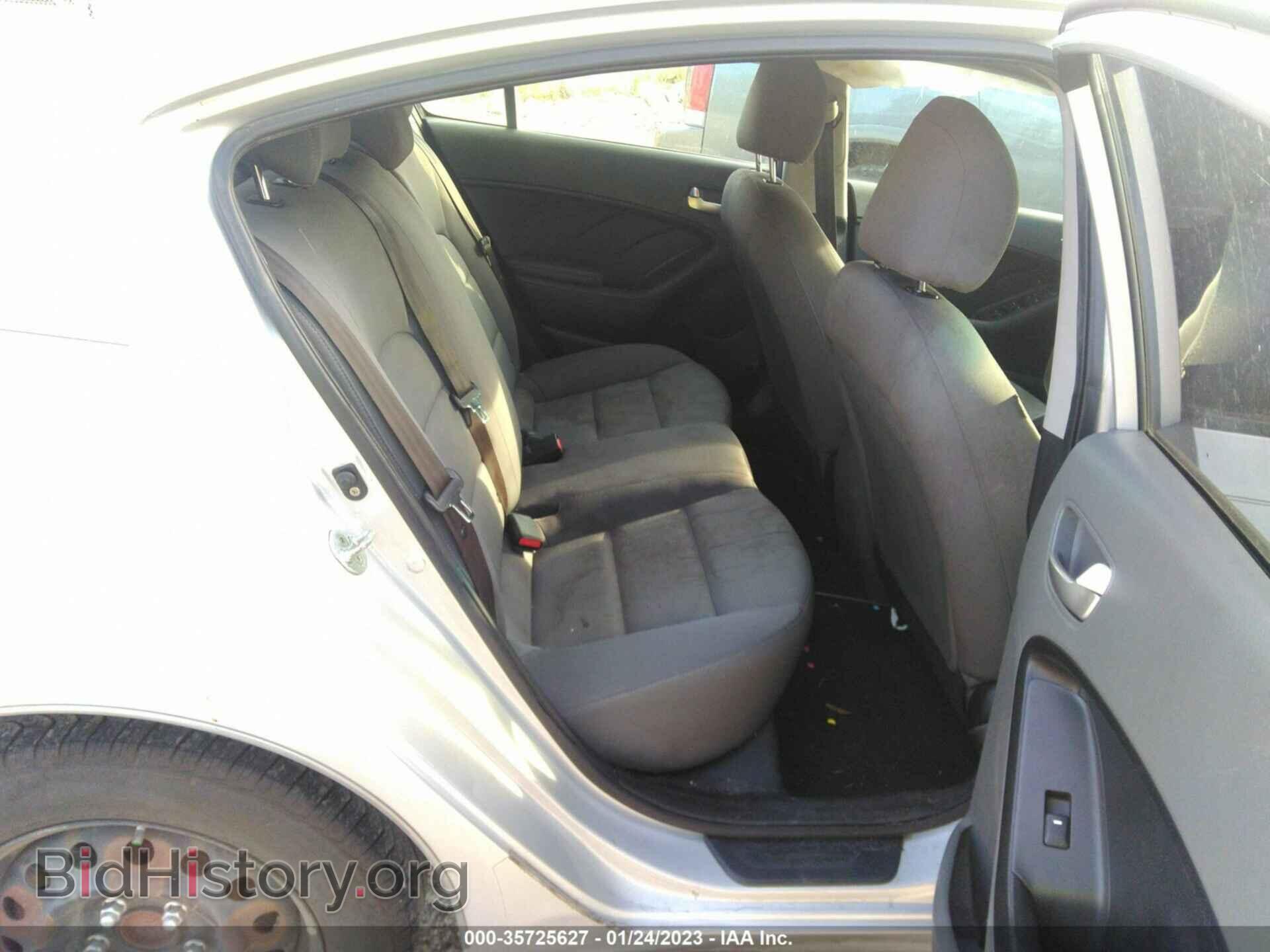 2017 KIA FORTE - VIN: 3KPFK4A78HE049344 - Фото 8