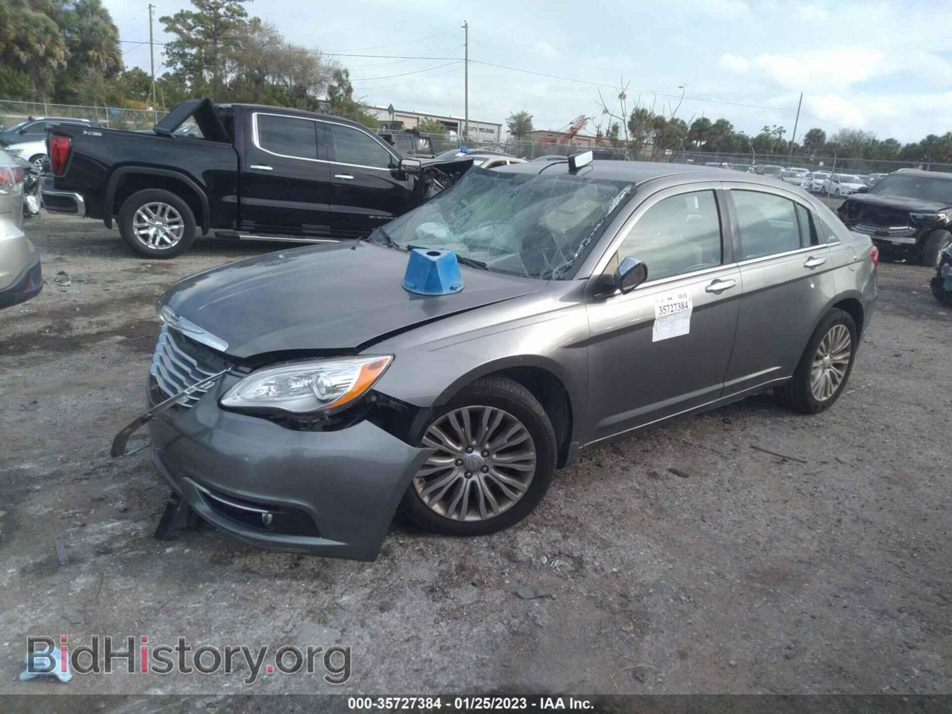 2013 CHRYSLER 200 - VIN: 1C3CCBCG3DN505391 - Фото 2