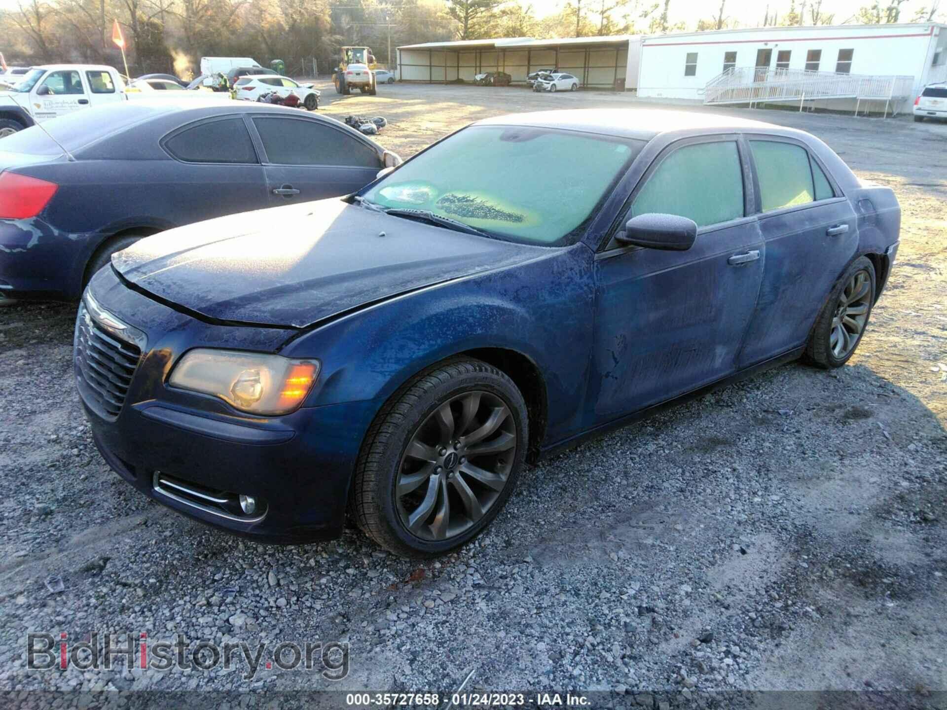 2014 CHRYSLER 300 - VIN: 2C3CCABG7EH365447 - Фото 2