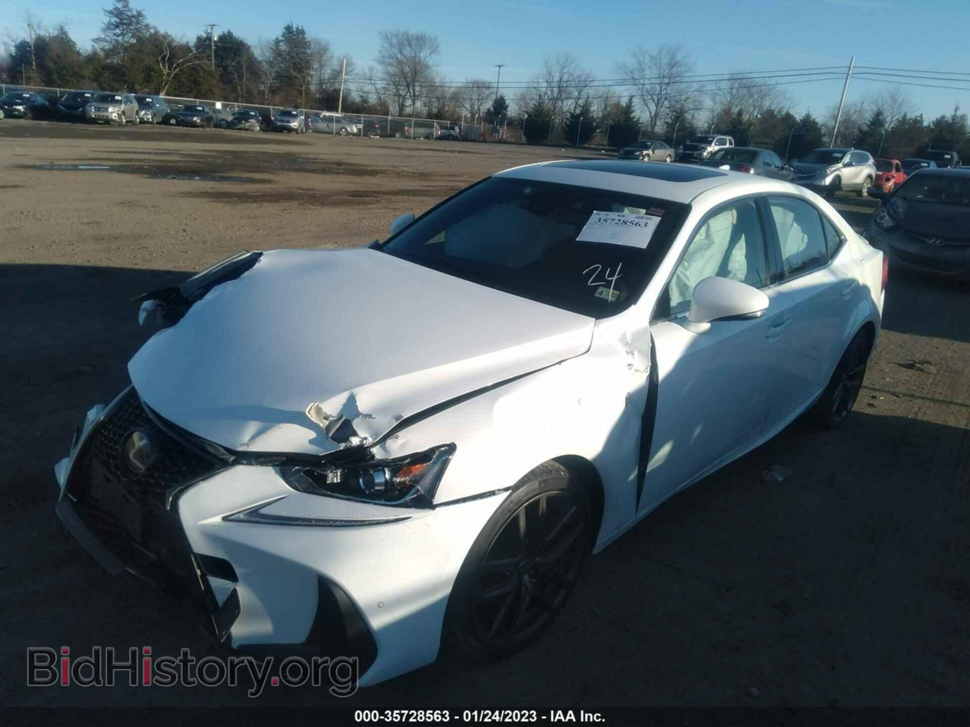2018 LEXUS IS - VIN: JTHBZ1D27J5032818 - Фото 2