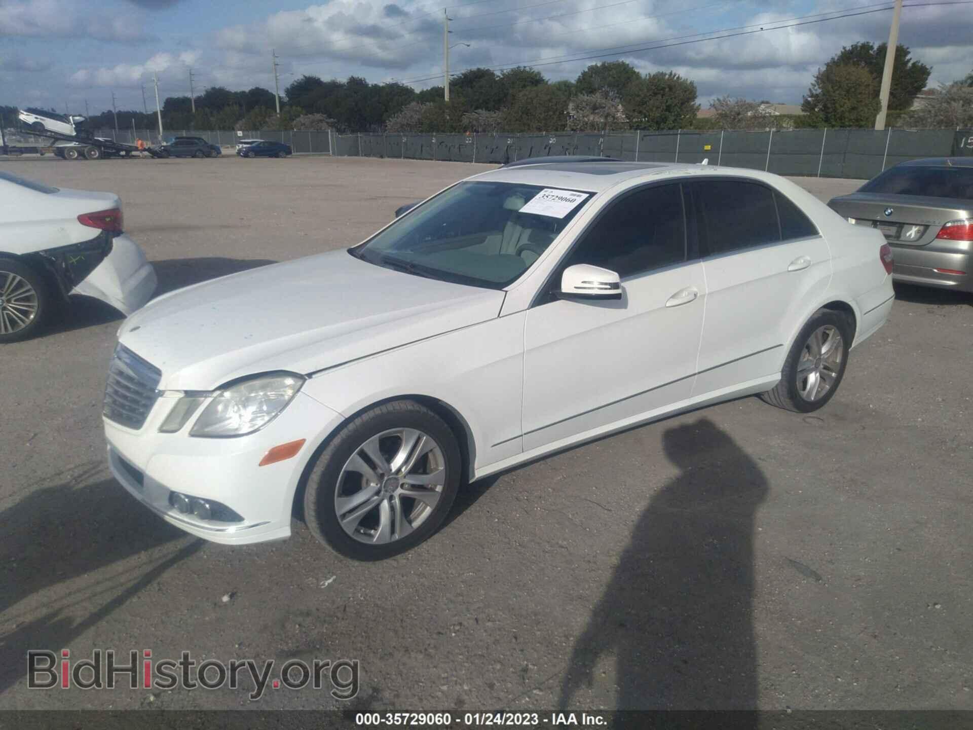 2011 MERCEDES-BENZ E-CLASS - VIN: WDDHF5GB3BA287665 - Фото 2