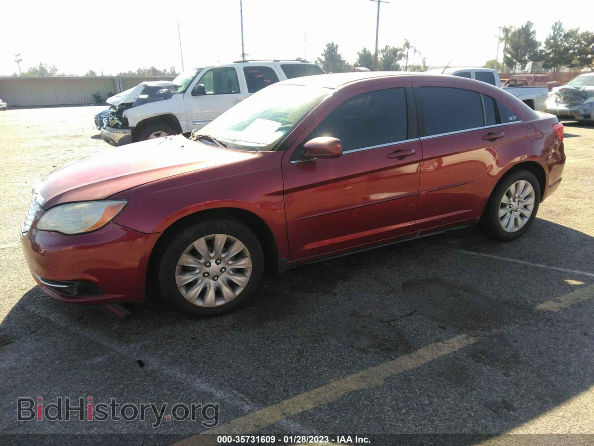 2013 CHRYSLER 200 - VIN: 1C3CCBABXDN604703 - Фото 2