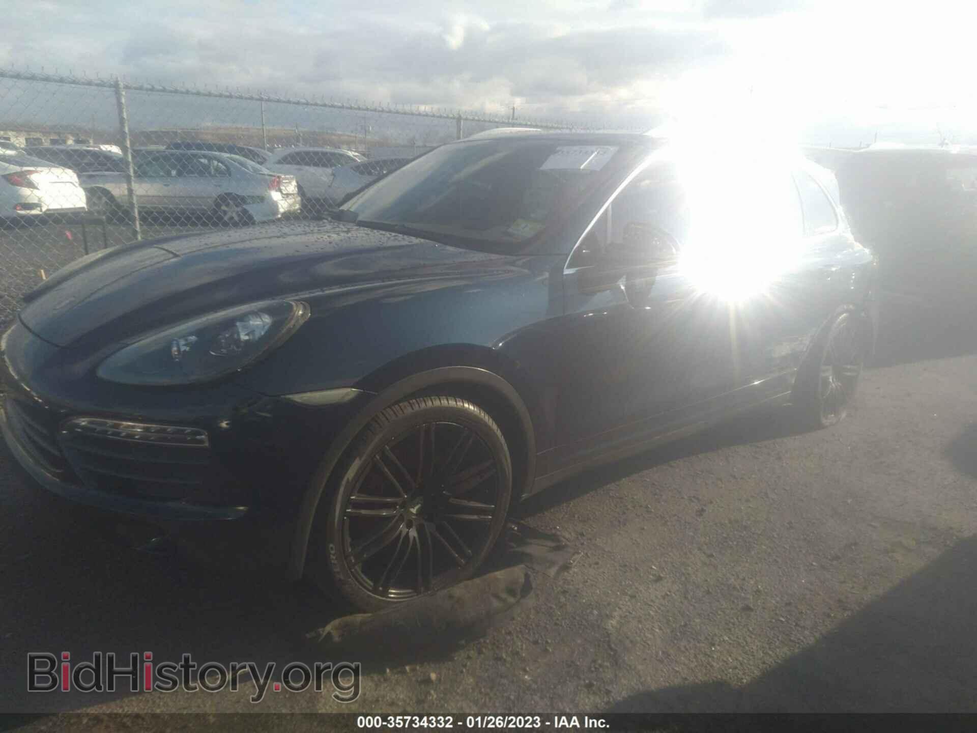2012 PORSCHE CAYENNE - VIN: WP1AB2A29CLA43196 - Фото 2
