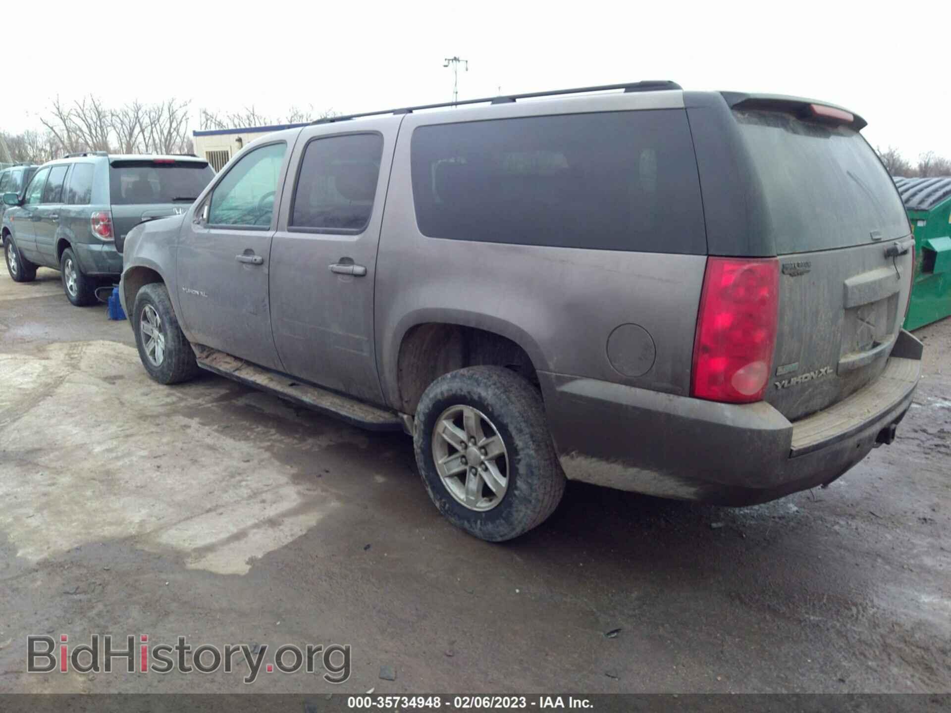 2011 GMC YUKON XL - VIN: 1GKS2HE39BR392242 - Фото 3