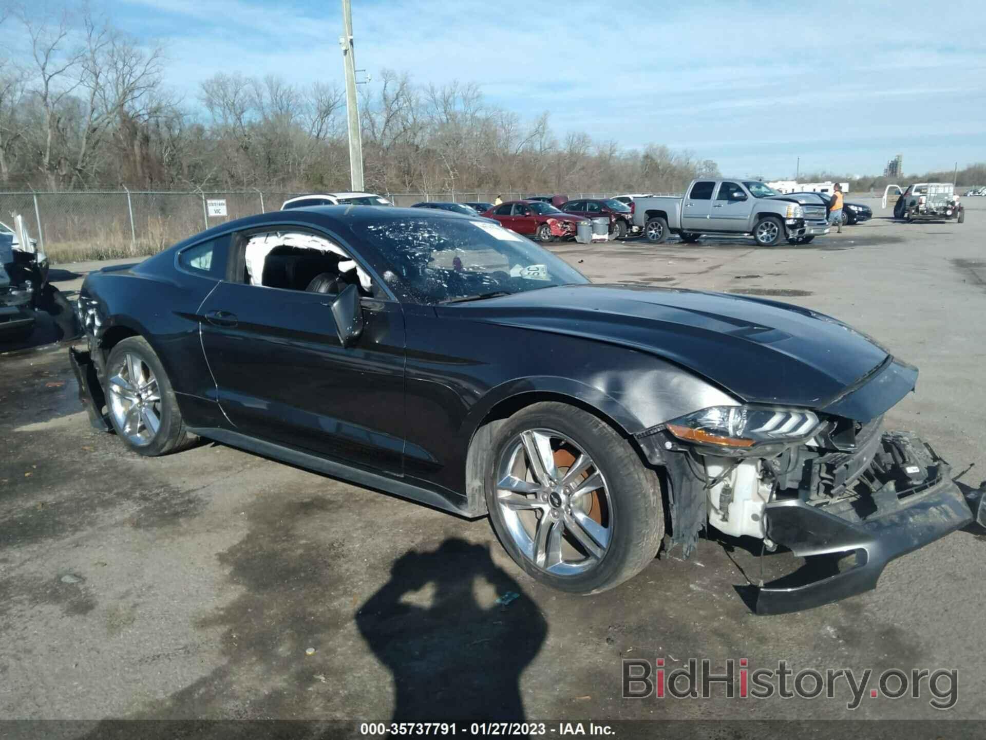 Photo 1FA6P8TH4J5128760 - FORD MUSTANG 2018