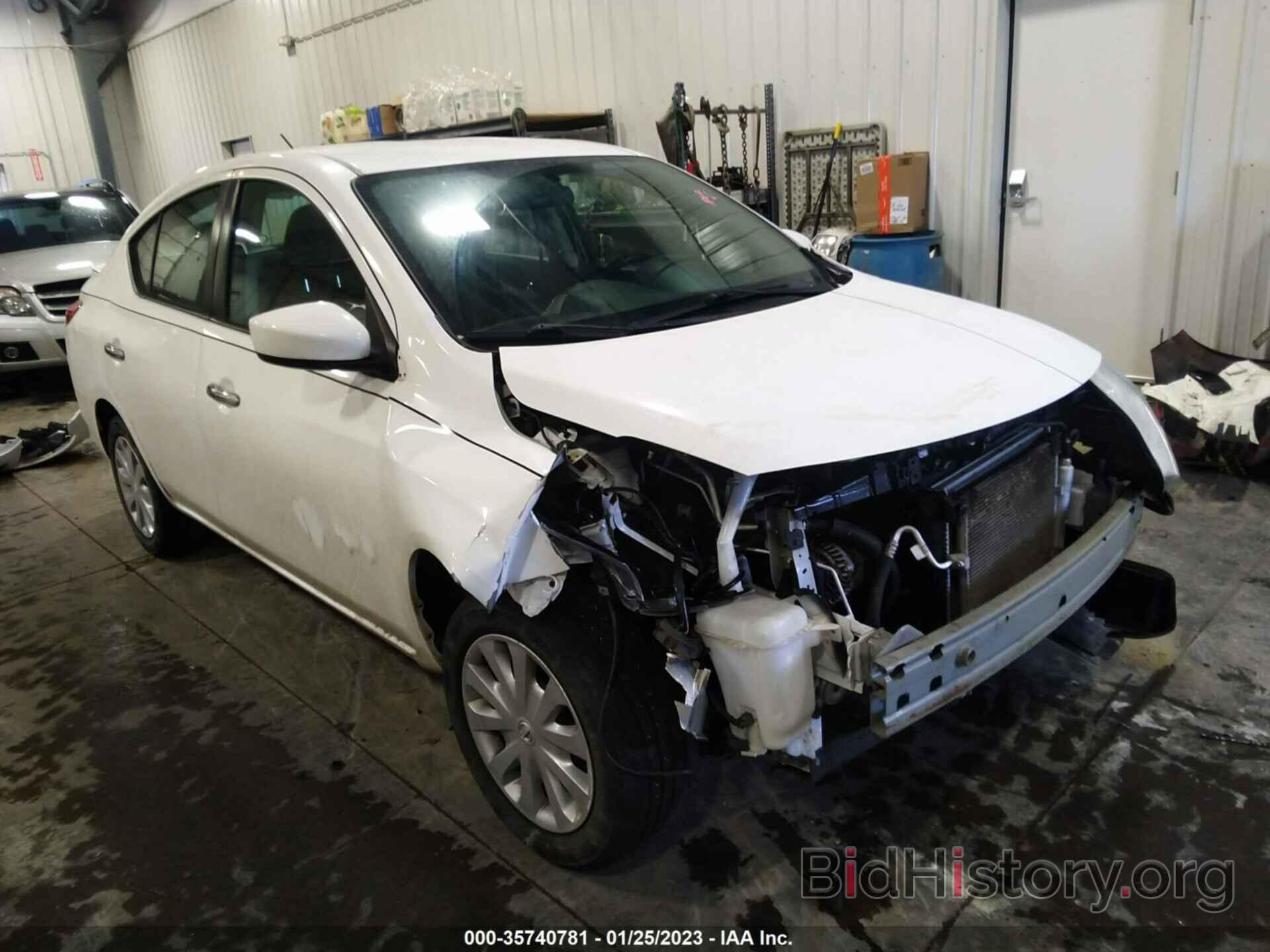 Photo 3N1CN7AP1JL808383 - NISSAN VERSA SEDAN 2018