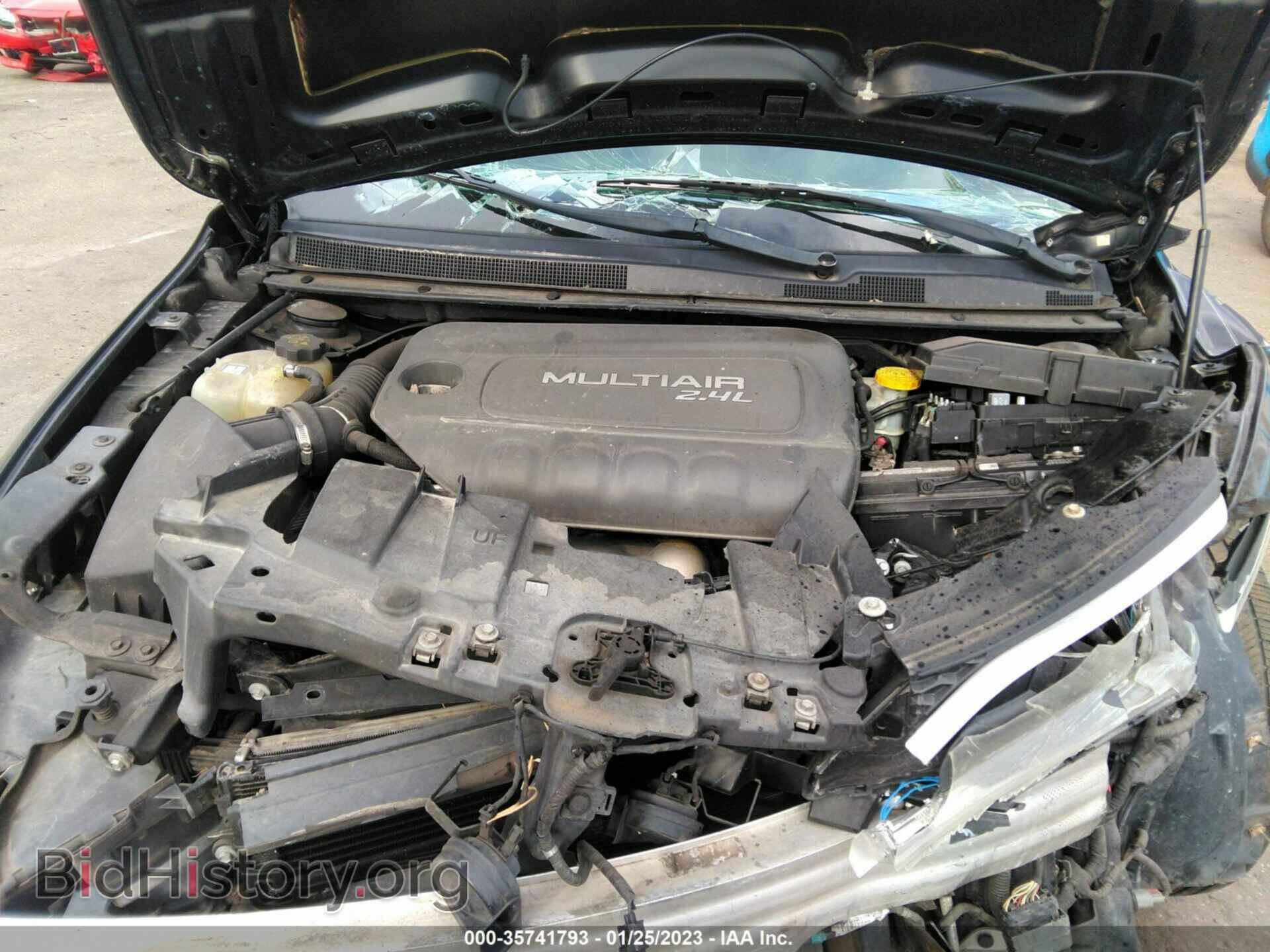 2015 CHRYSLER 200 - VIN: 1C3CCCAB3FN698089 - Photo 10