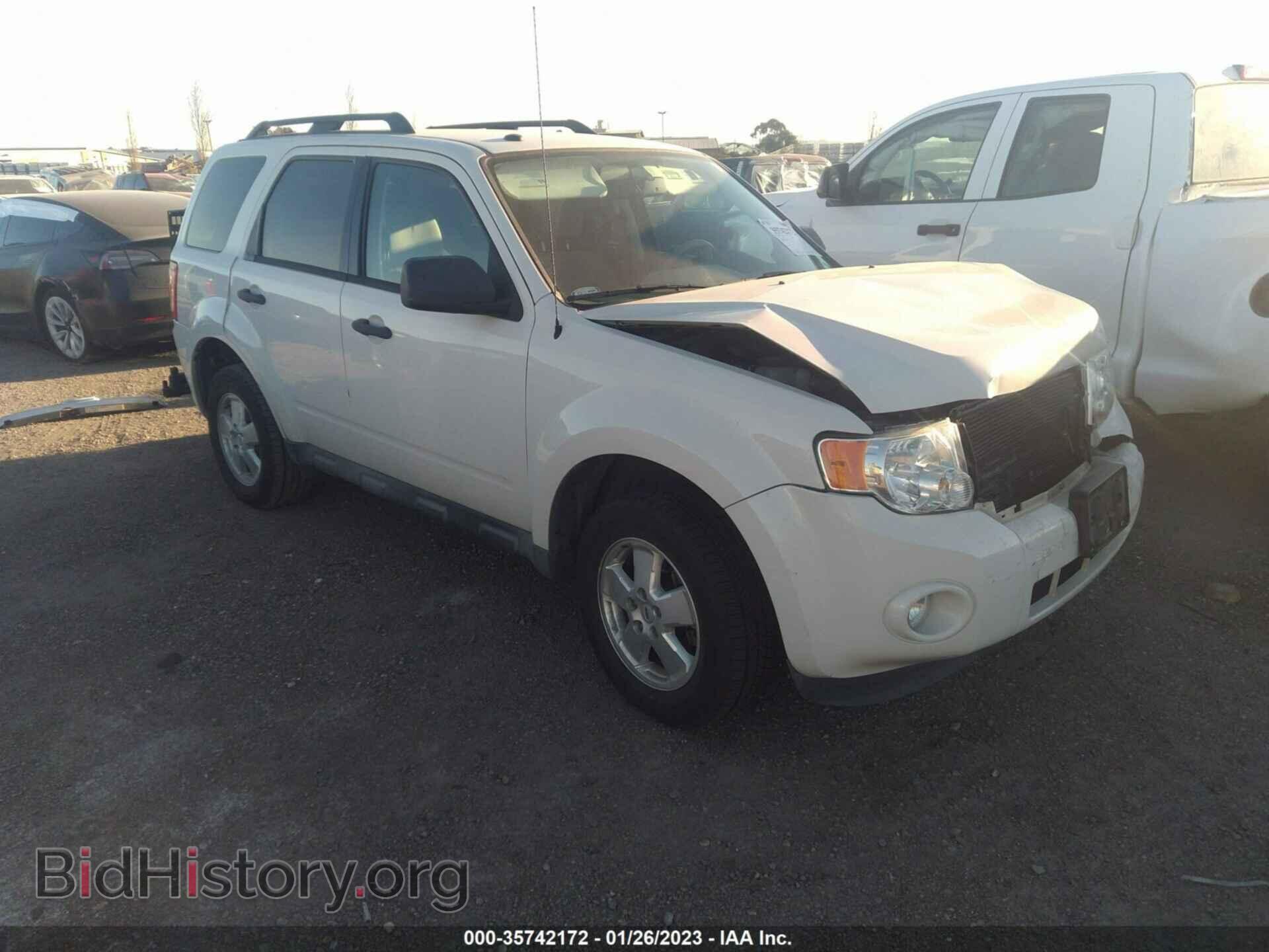 Фотография 1FMCU0D77CKA65098 - FORD ESCAPE 2012