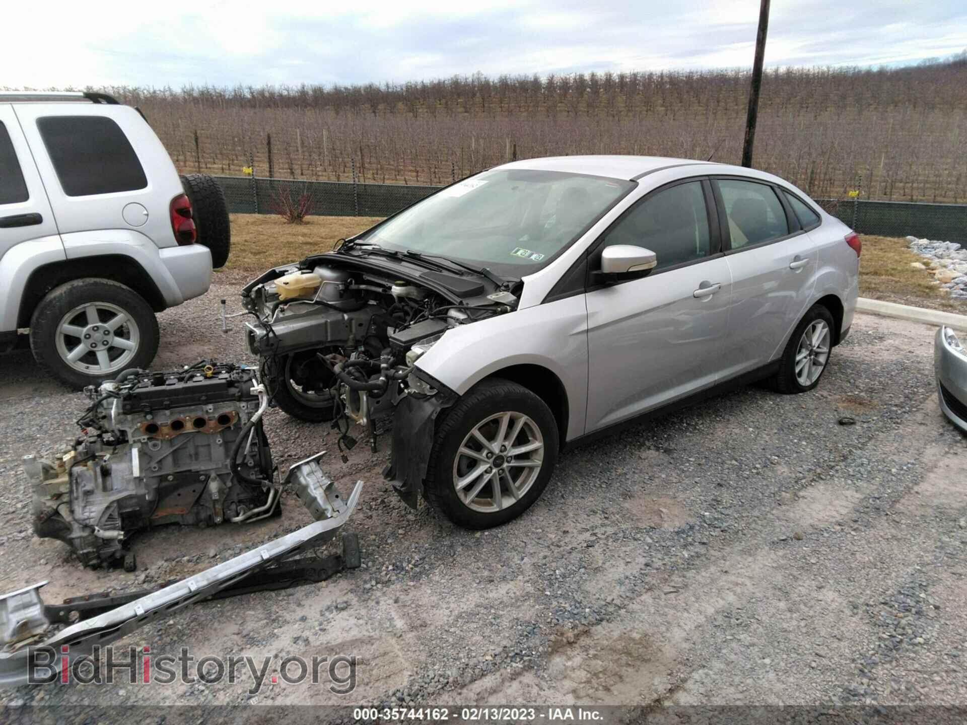 2017 FORD FOCUS - VIN: 1FADP3F24HL250929 - Фото 2