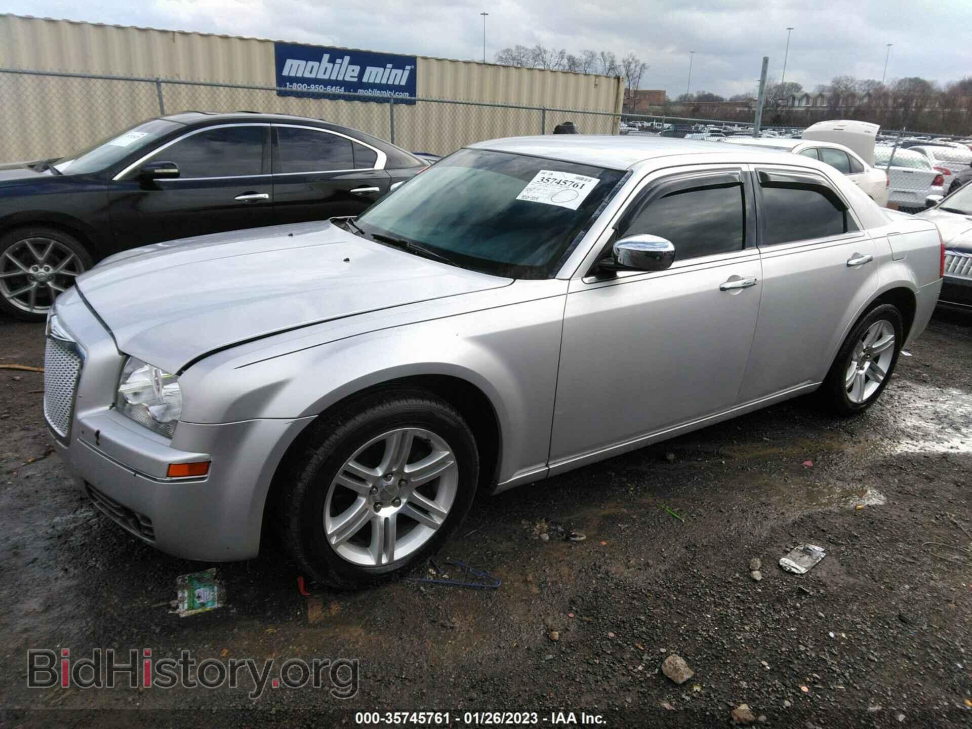 2010 CHRYSLER 300 - VIN: 2C3CA4CD8AH135535 - Фото 2