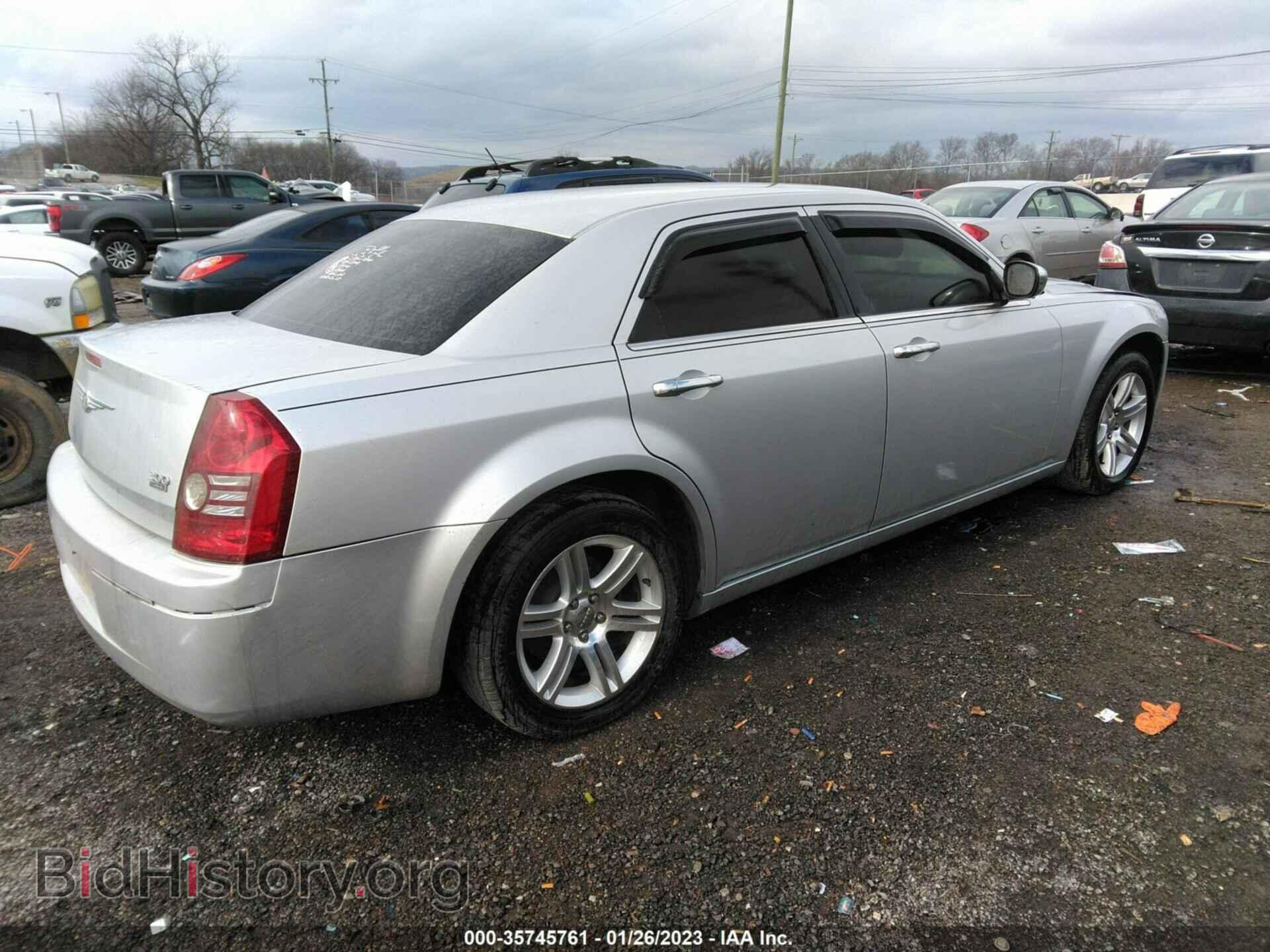 2010 CHRYSLER 300 - VIN: 2C3CA4CD8AH135535 - Фото 4