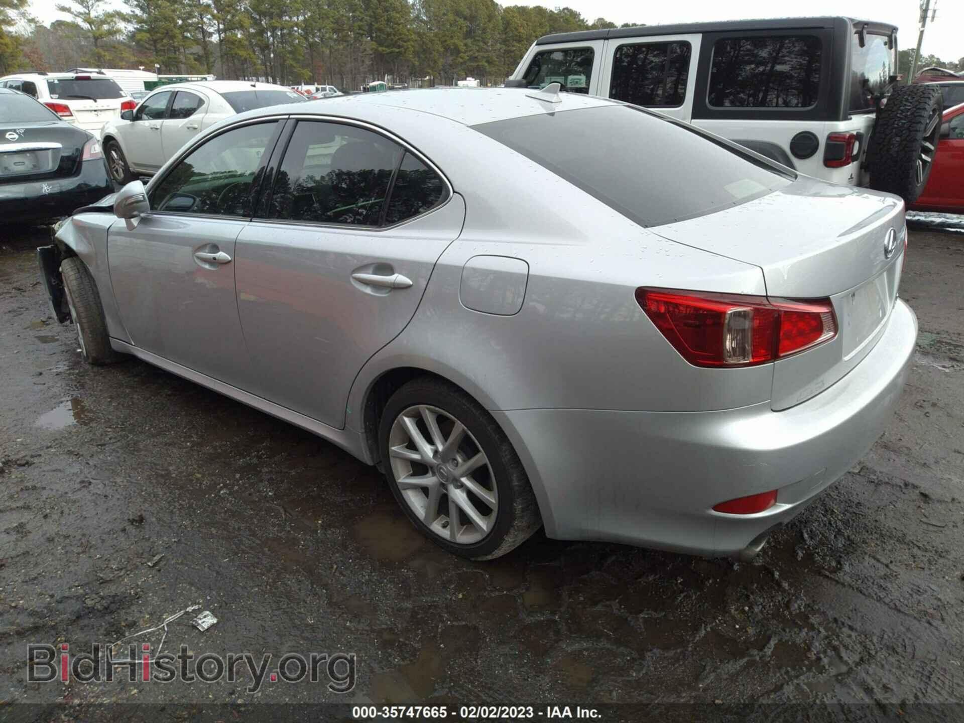 2011 LEXUS IS 250 - VIN: JTHCF5C26B2035301 - Photo 3