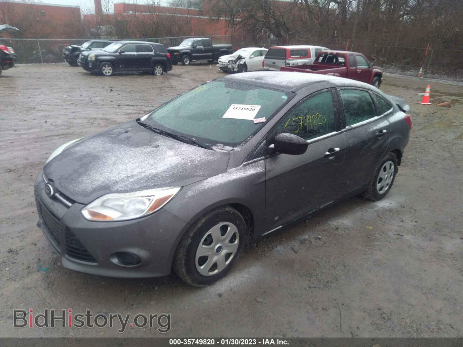 2013 FORD FOCUS - VIN: 1FADP3E22DL320617 - Фото 2