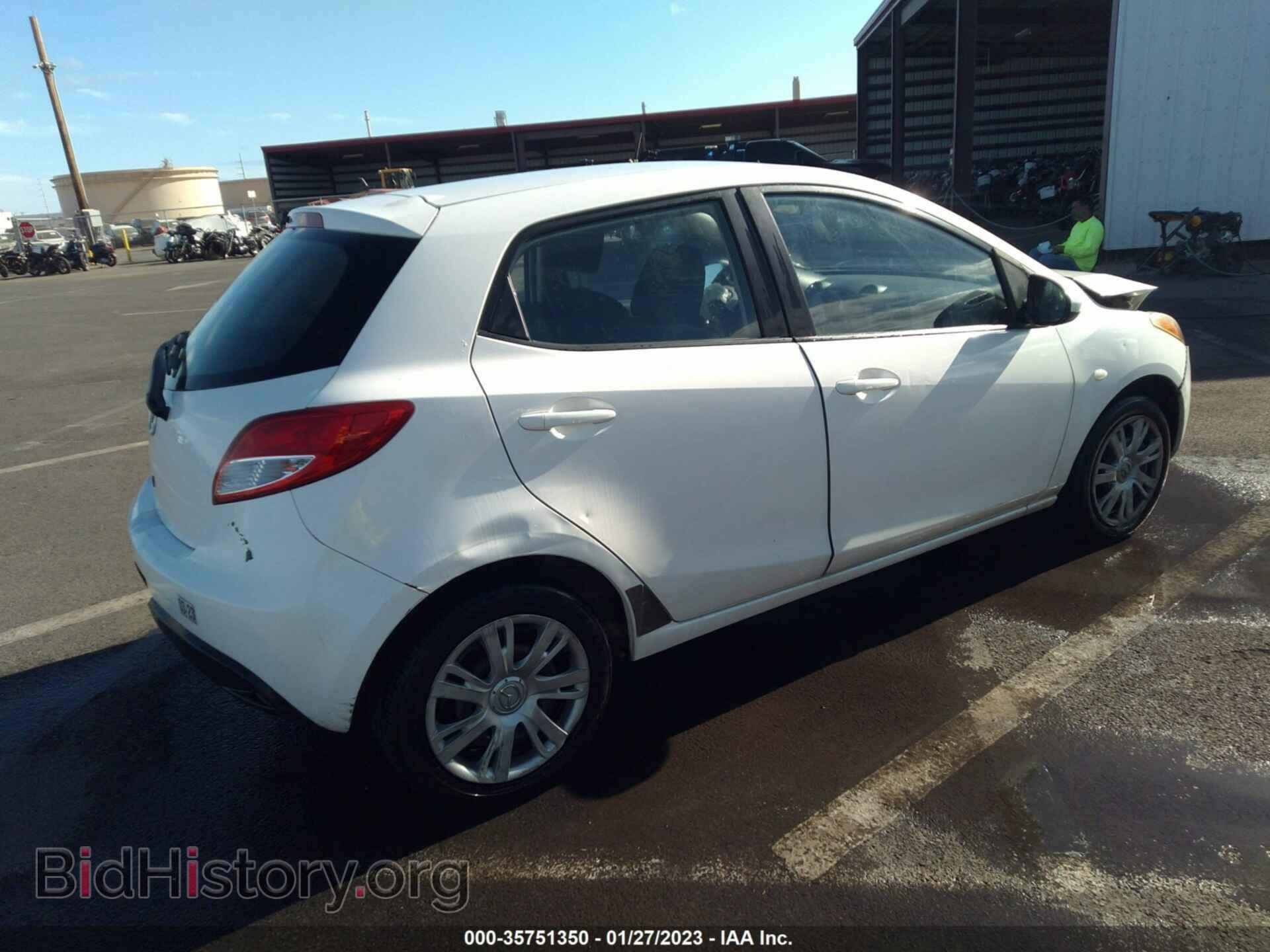 2014 MAZDA MAZDA2 - VIN: JM1DE1KY4E0181669 - Фото 4