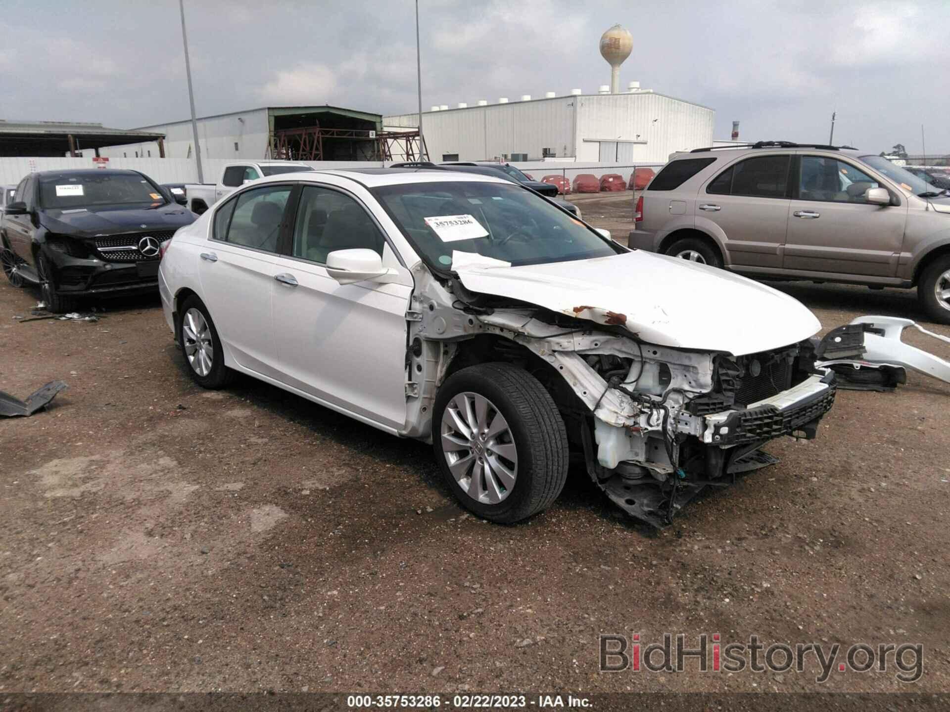 Photo 1HGCR3F81DA011236 - HONDA ACCORD SDN 2013