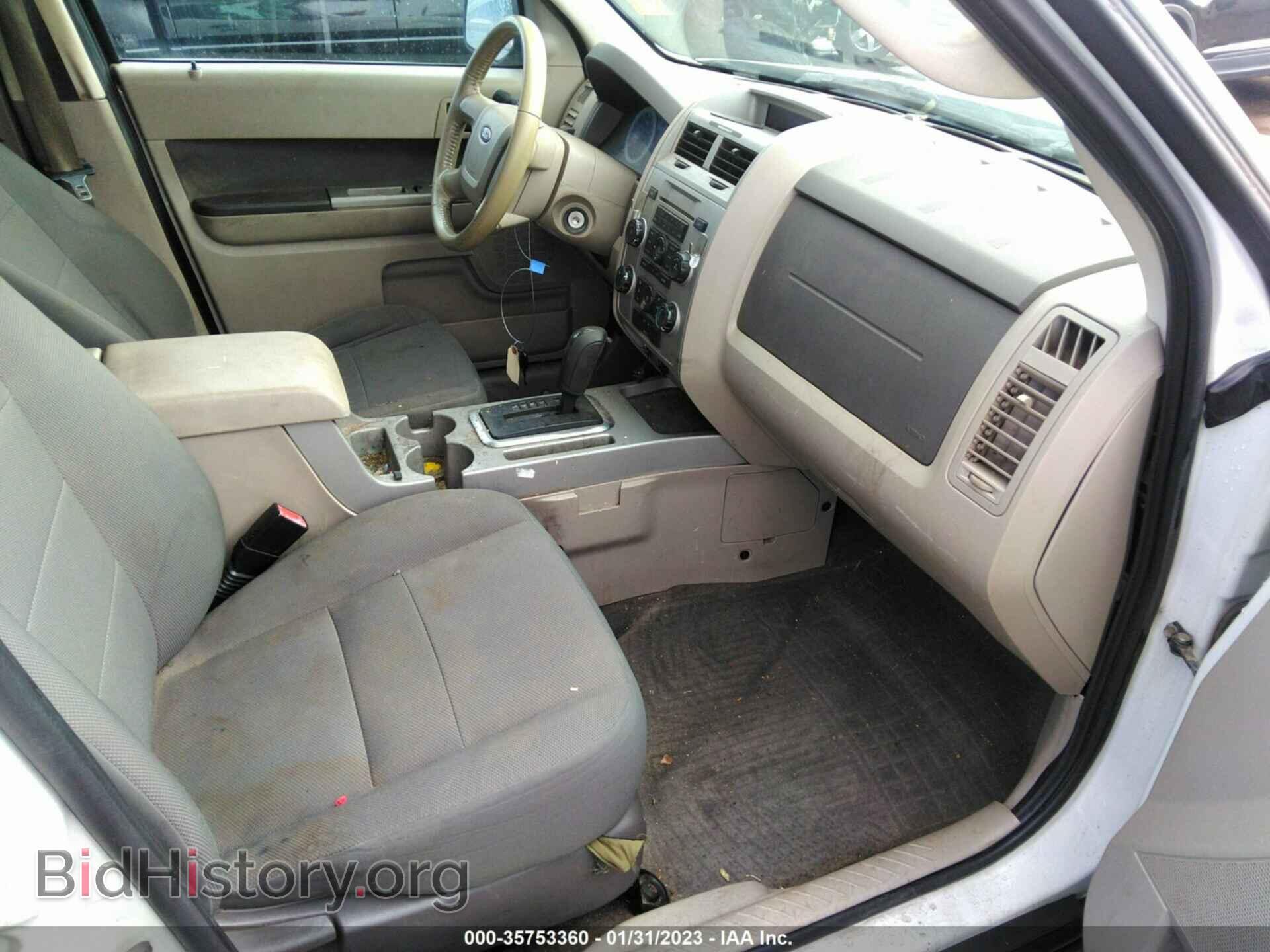 2009 FORD ESCAPE - VIN: 1FMCU93G49KA86165 - Фото 5