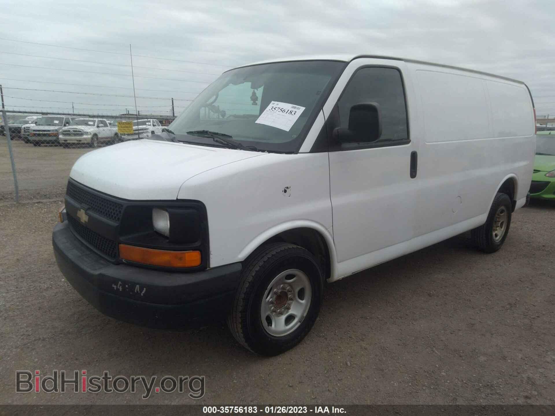 2013 CHEVROLET EXPRESS CARGO VAN - VIN: 1GCWGFCAXD1121650 - Фото 2