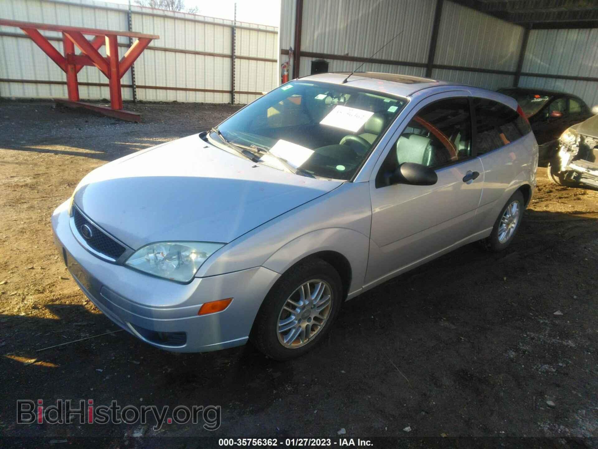 2007 FORD FOCUS - VIN: 1FAHP31N87W317077 - Фото 2