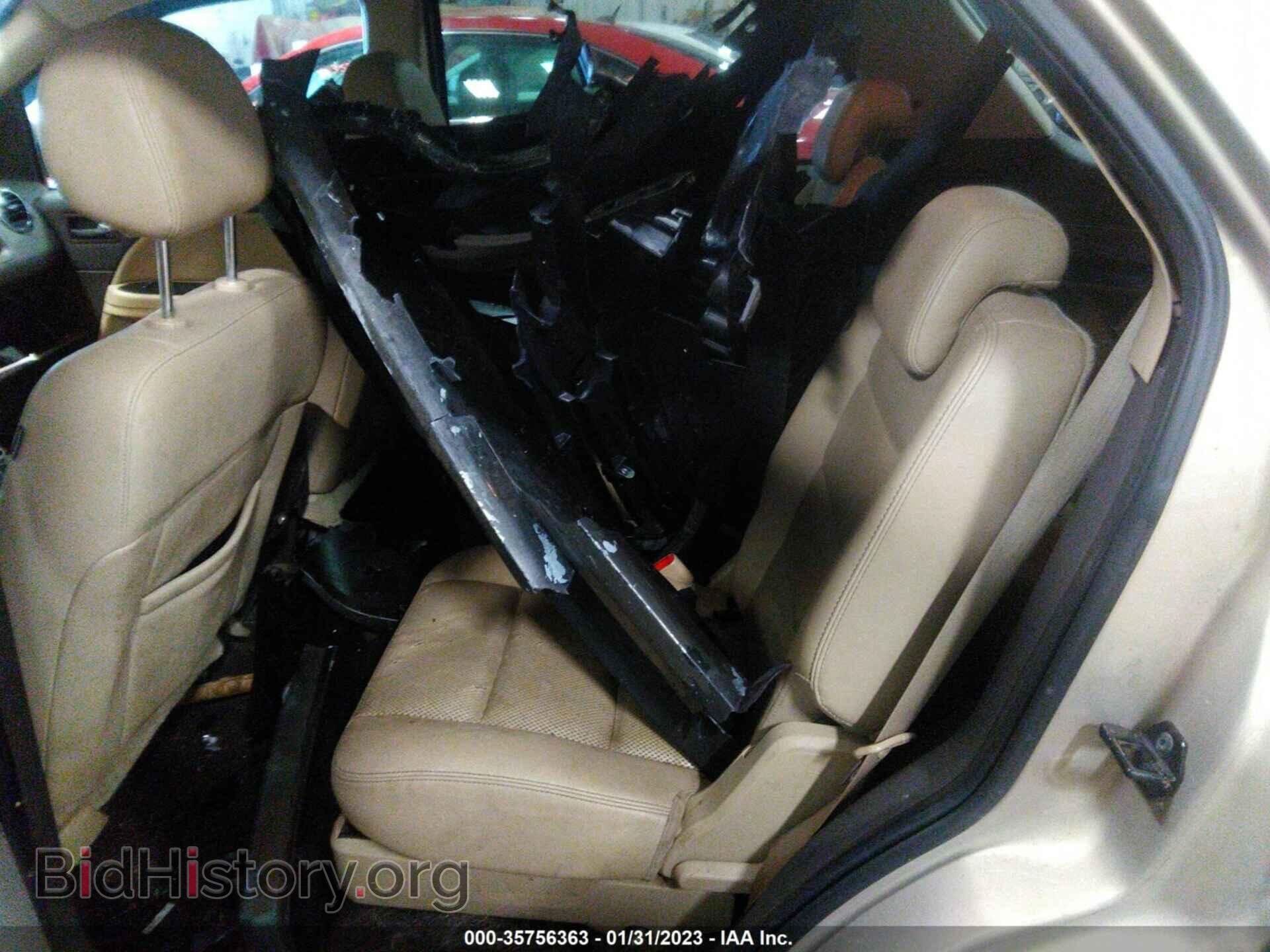 2008 FORD TAURUS X - VIN: 1FMDK02W98GA23594 - Фото 8
