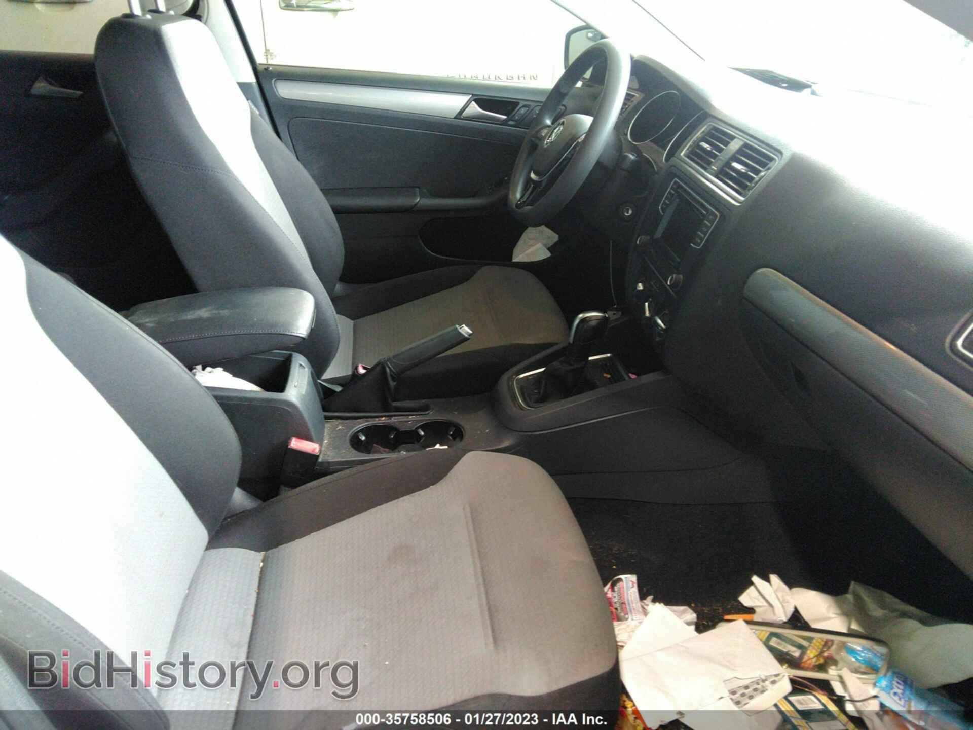 2017 VOLKSWAGEN JETTA - VIN: 3VW2B7AJ6HM235981 - Фото 5