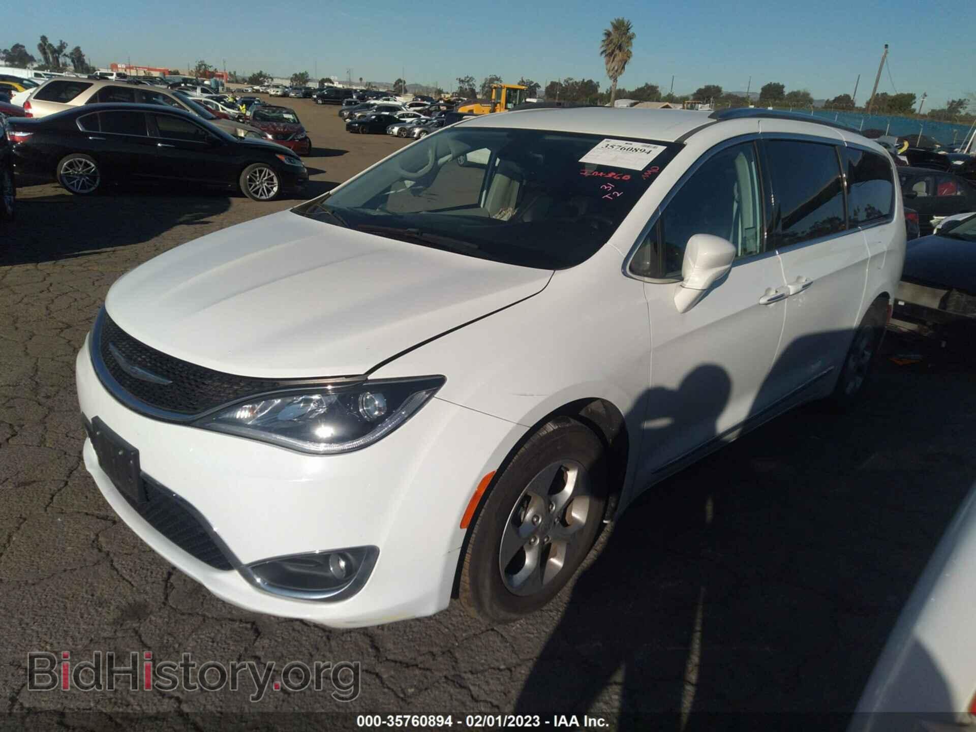 2017 CHRYSLER PACIFICA - VIN: 2C4RC1EG7HR771888 - Photo 2