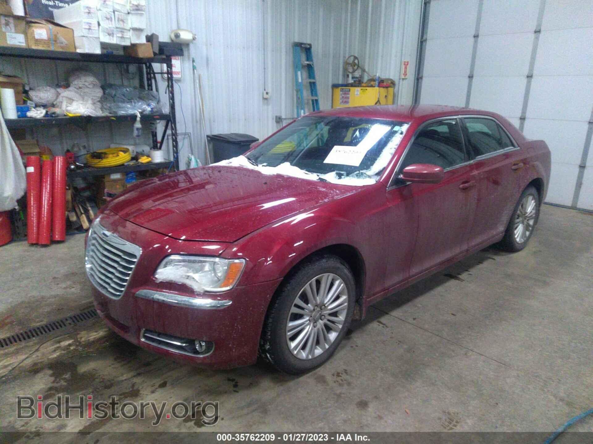 2013 CHRYSLER 300 - VIN: 2C3CCARG1DH685593 - Фото 2